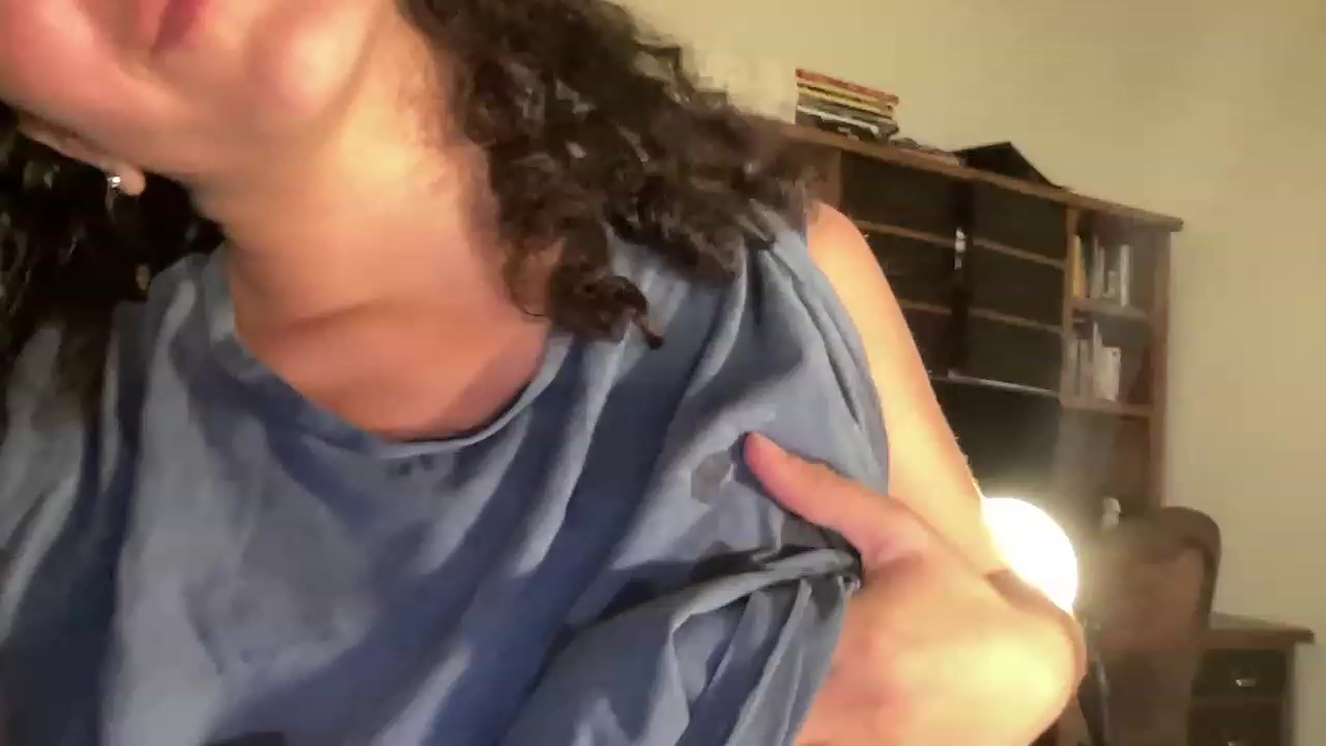 Gallery image thumbnail from Annareylee's myfreecams stream on, 07/12/2023, 04:57 image 16 of 20