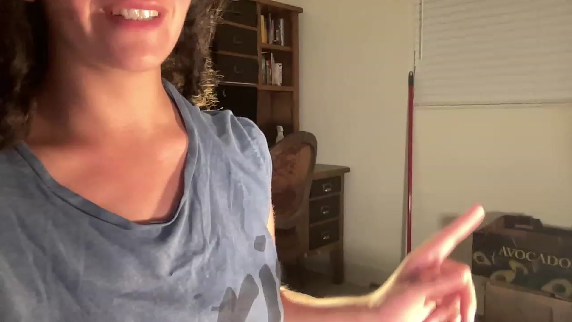 Gallery image thumbnail from Annareylee's myfreecams stream on, 07/12/2023, 04:57 image 14 of 20