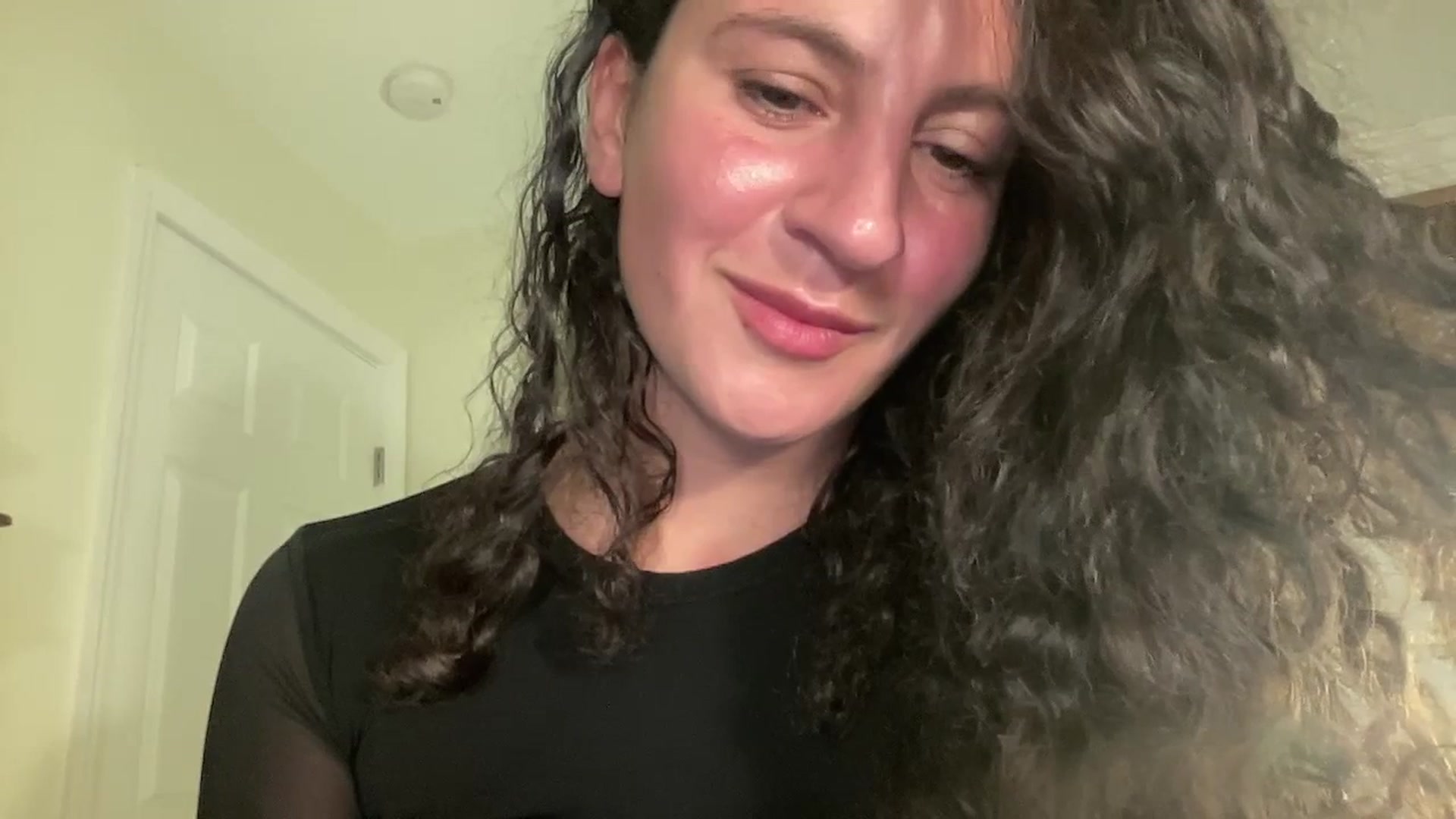 Gallery image thumbnail from Annareylee's myfreecams stream on, 07/17/2023, 05:20 image 10 of 20