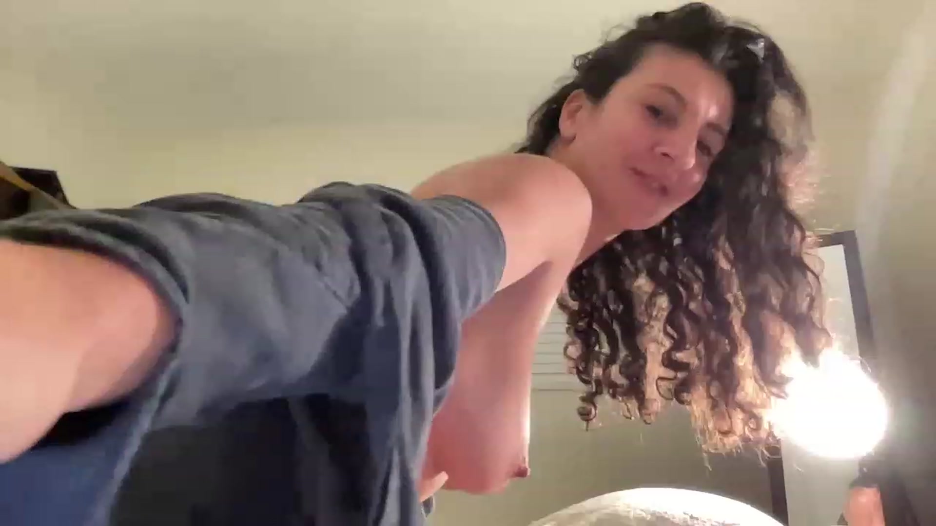 Gallery image thumbnail from Annareylee's myfreecams stream on, 07/18/2023, 03:34 image 9 of 20