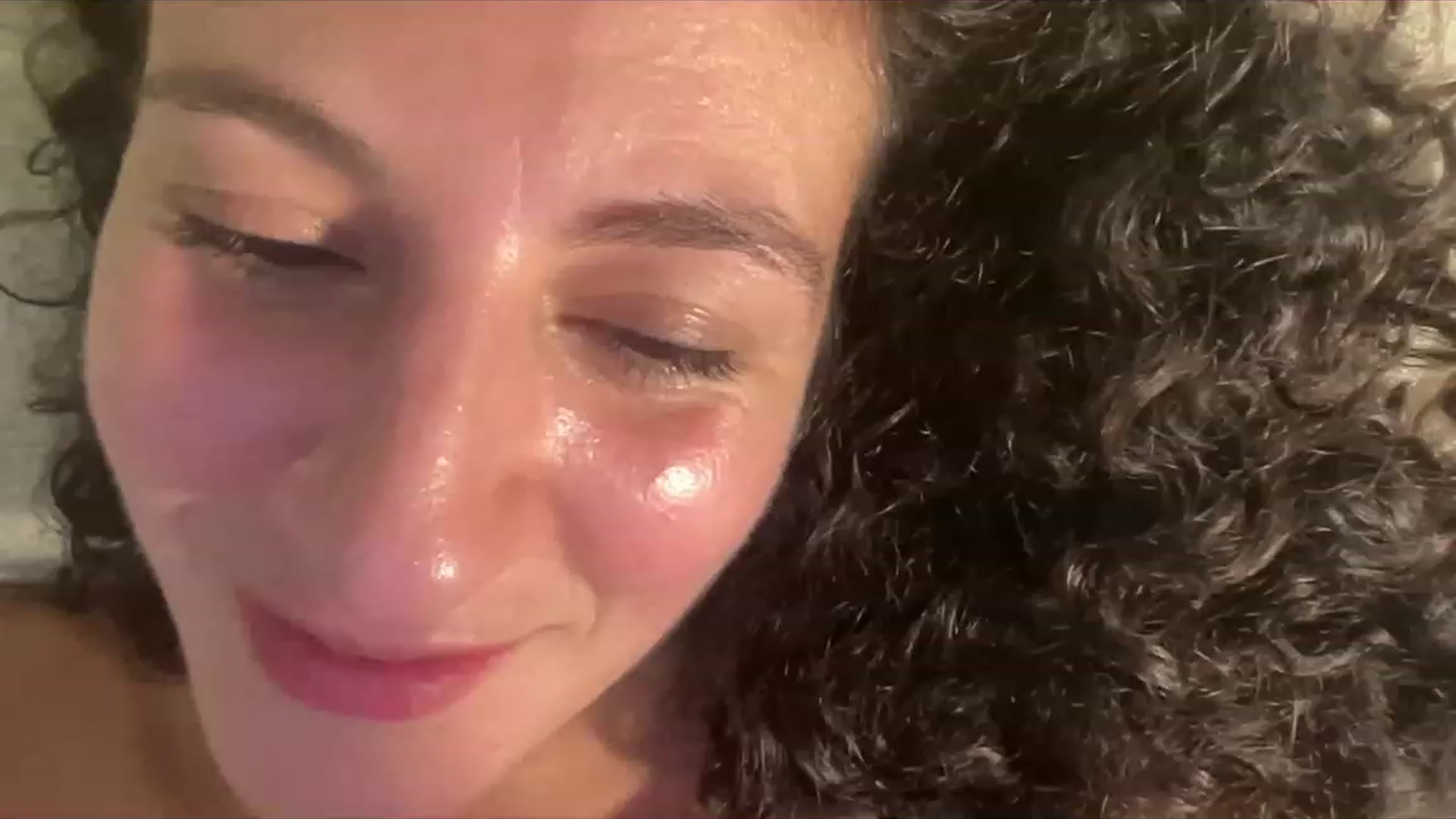 Gallery image thumbnail from Annareylee's myfreecams stream on, 07/20/2023, 05:03 image 17 of 20