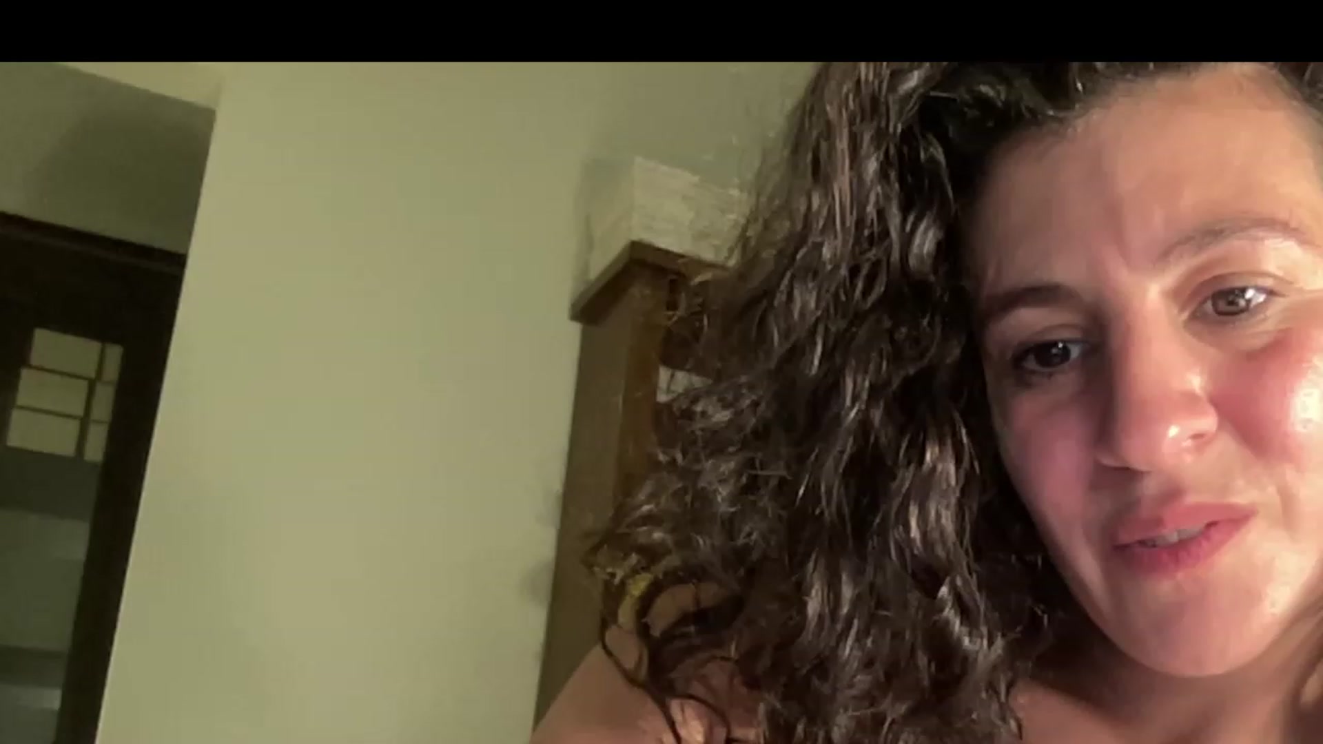 Gallery image thumbnail from Annareylee's myfreecams stream on, 07/21/2023, 04:43 image 14 of 20