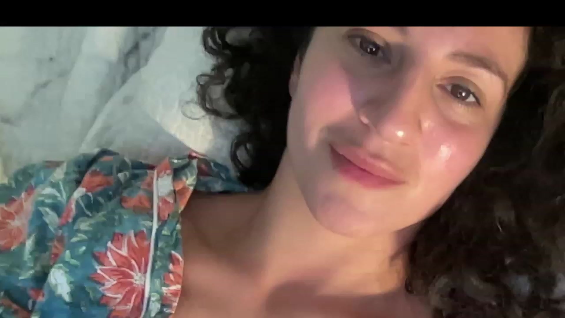Gallery image thumbnail from Annareylee's myfreecams stream on, 07/26/2023, 18:30 image 5 of 20