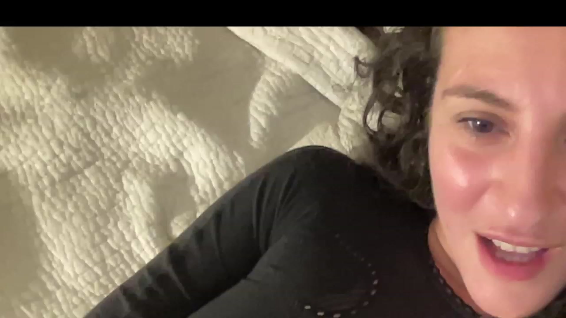 Gallery image thumbnail from Annareylee's myfreecams stream on, 07/28/2023, 03:34 image 17 of 20