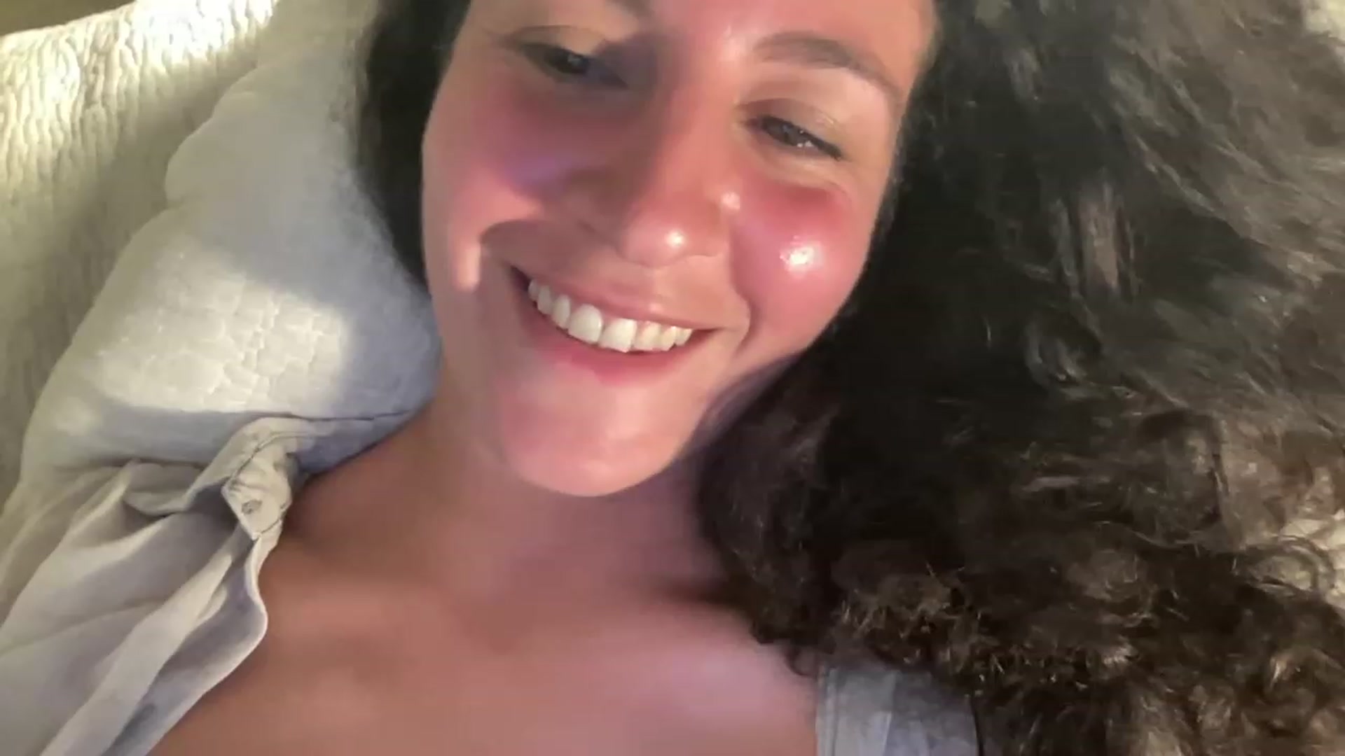 Gallery image thumbnail from Annareylee's myfreecams stream on, 07/31/2023, 03:51 image 10 of 20