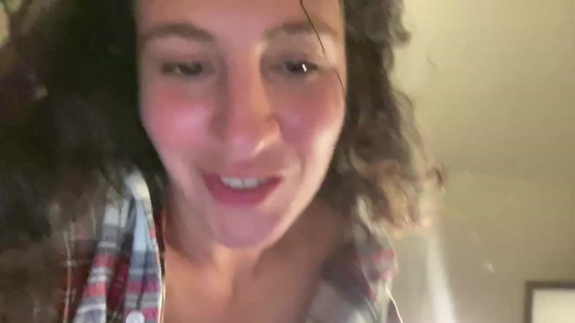 Gallery image thumbnail from Annareylee's myfreecams stream on, 08/04/2023, 06:40 image 10 of 20