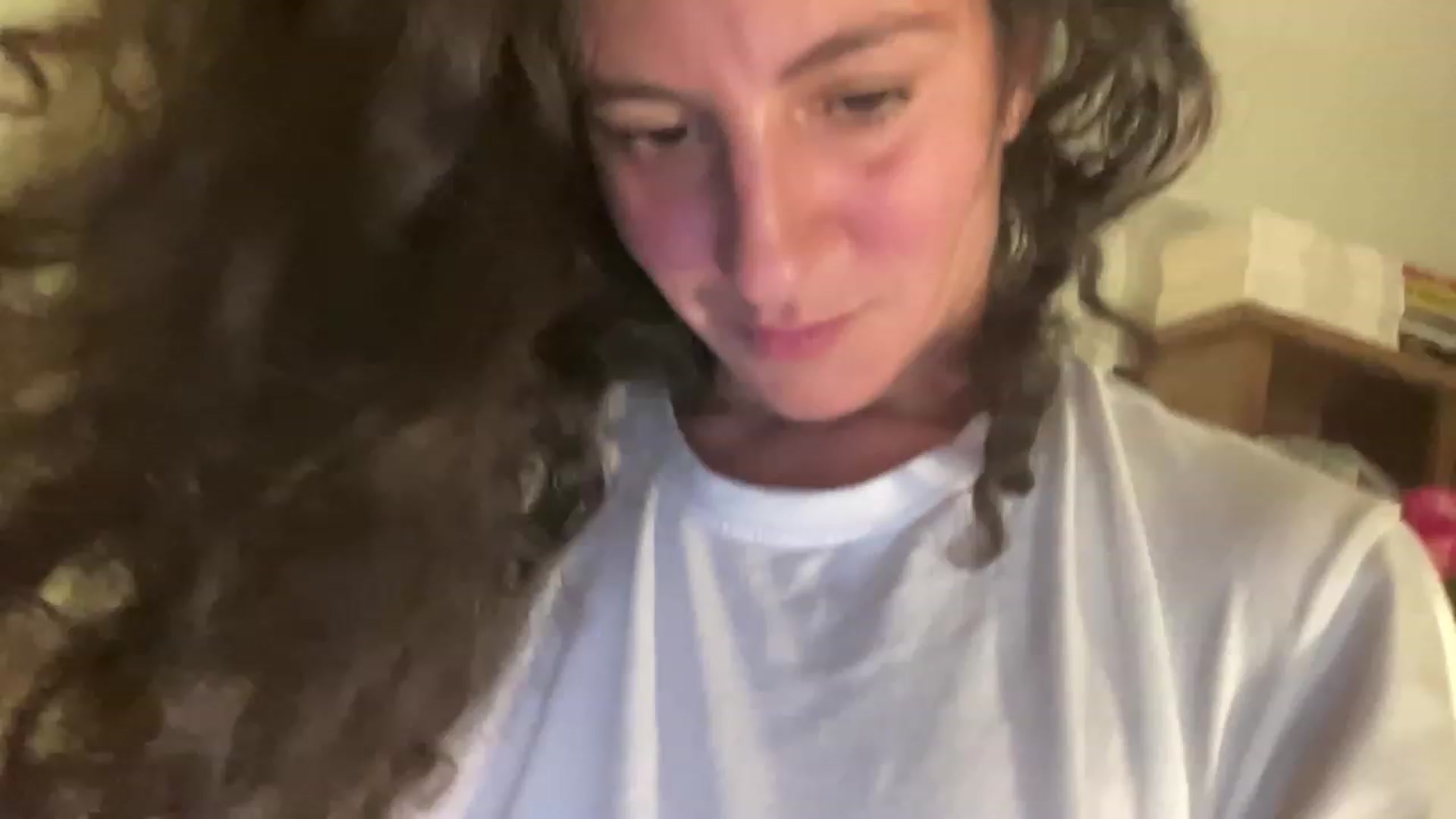 Gallery image thumbnail from Annareylee's myfreecams stream on, 08/08/2023, 03:51 image 18 of 20