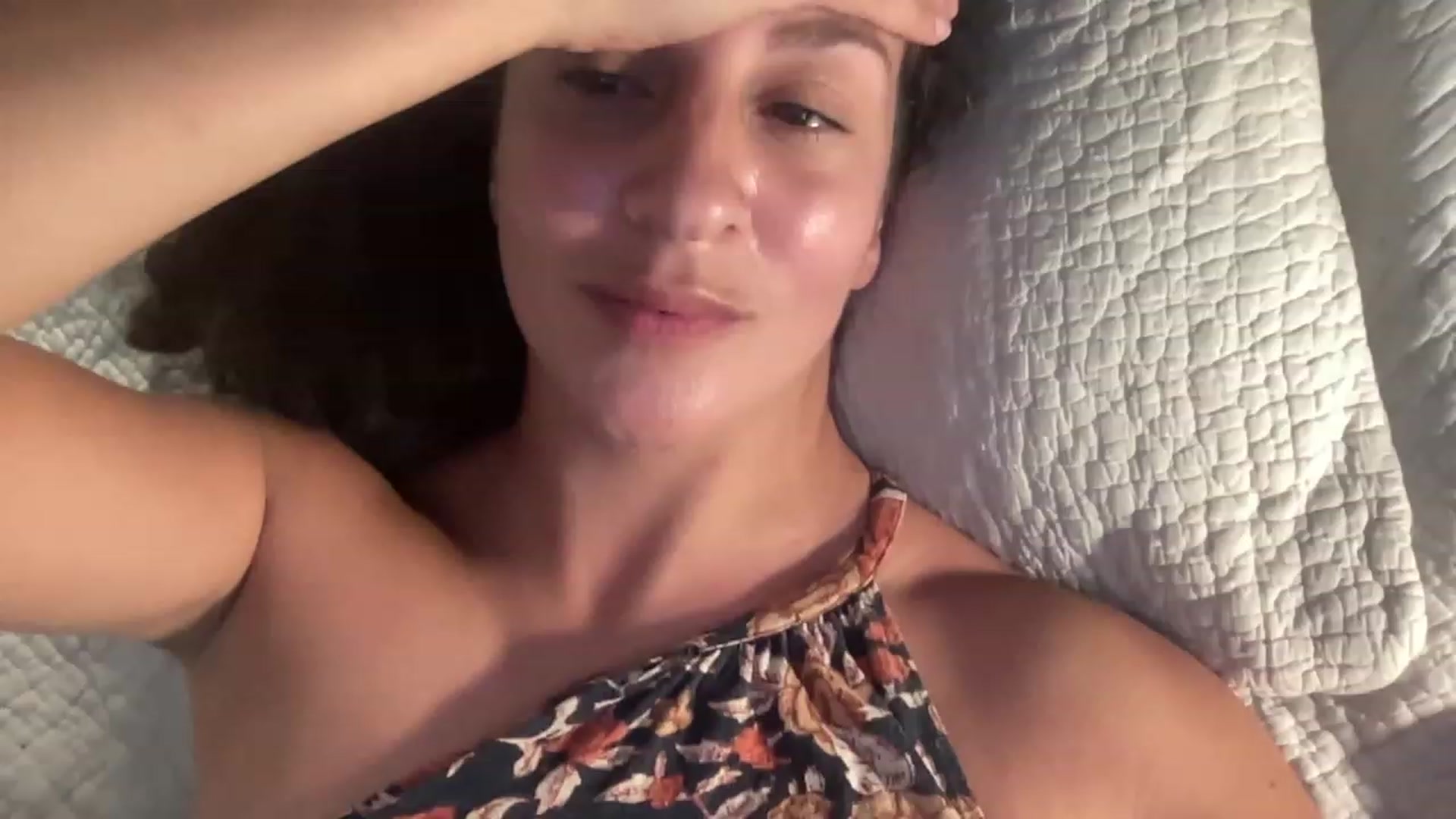 Gallery image thumbnail from Annareylee's myfreecams stream on, 08/22/2023, 18:52 image 1 of 20