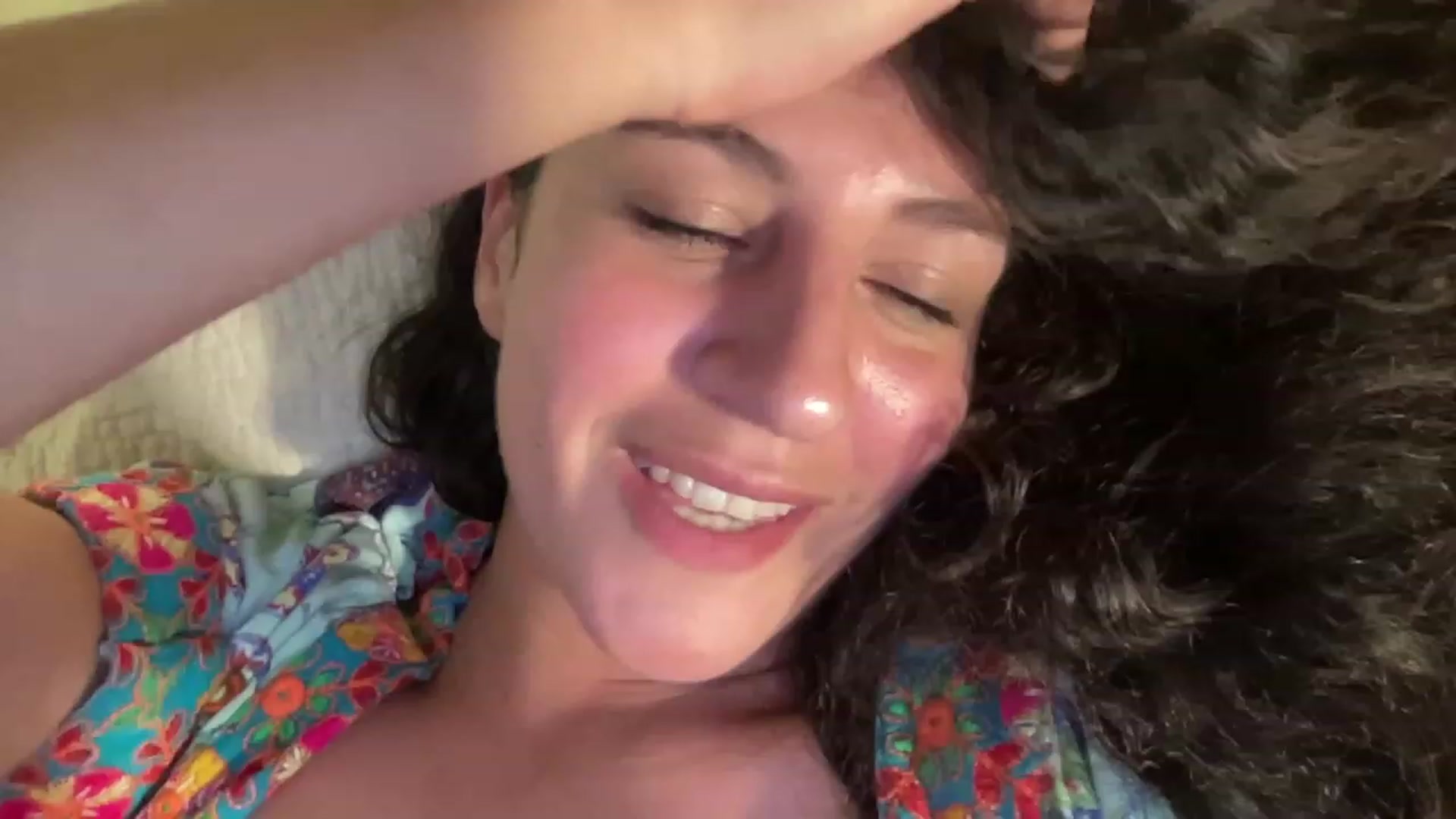 Gallery image thumbnail from Annareylee's myfreecams stream on, 08/30/2023, 05:33 image 3 of 20