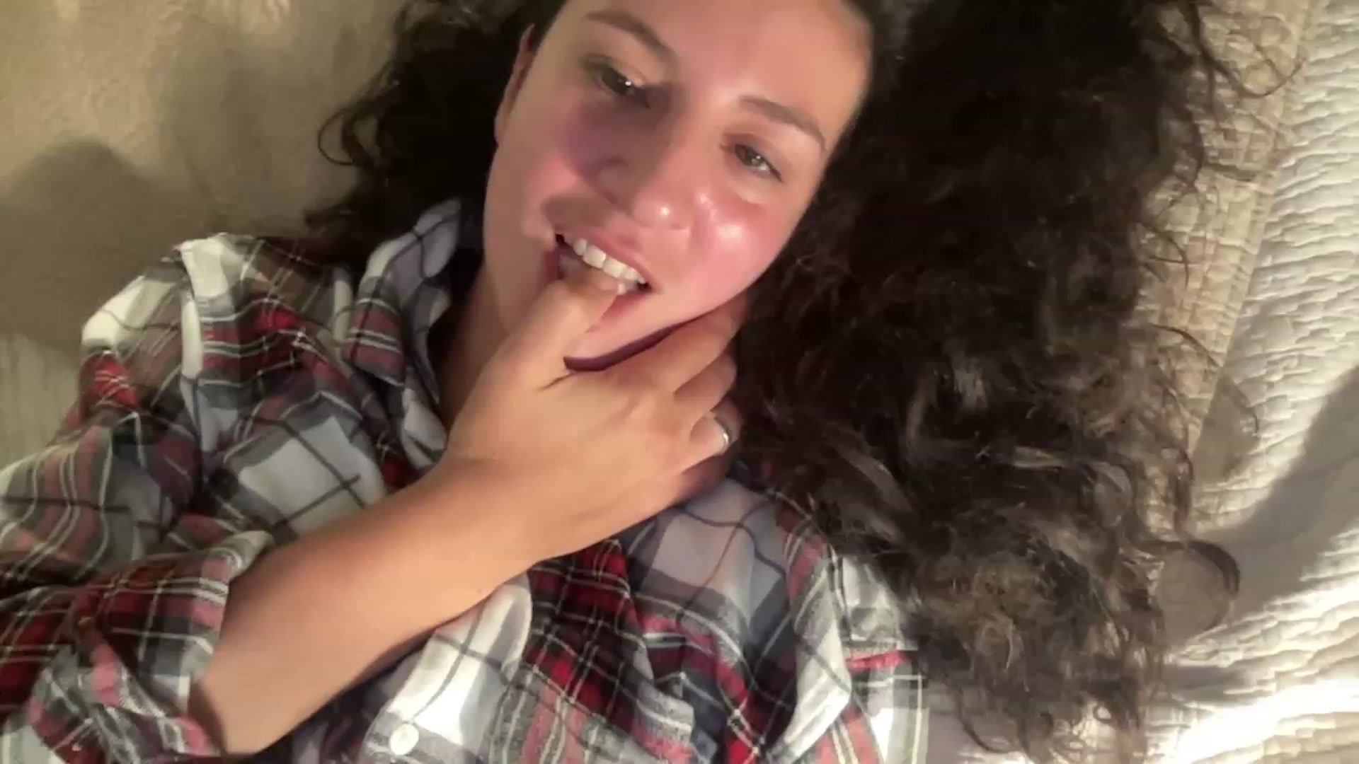 Gallery image thumbnail from Annareylee's myfreecams stream on, 09/07/2023, 03:45 image 18 of 20