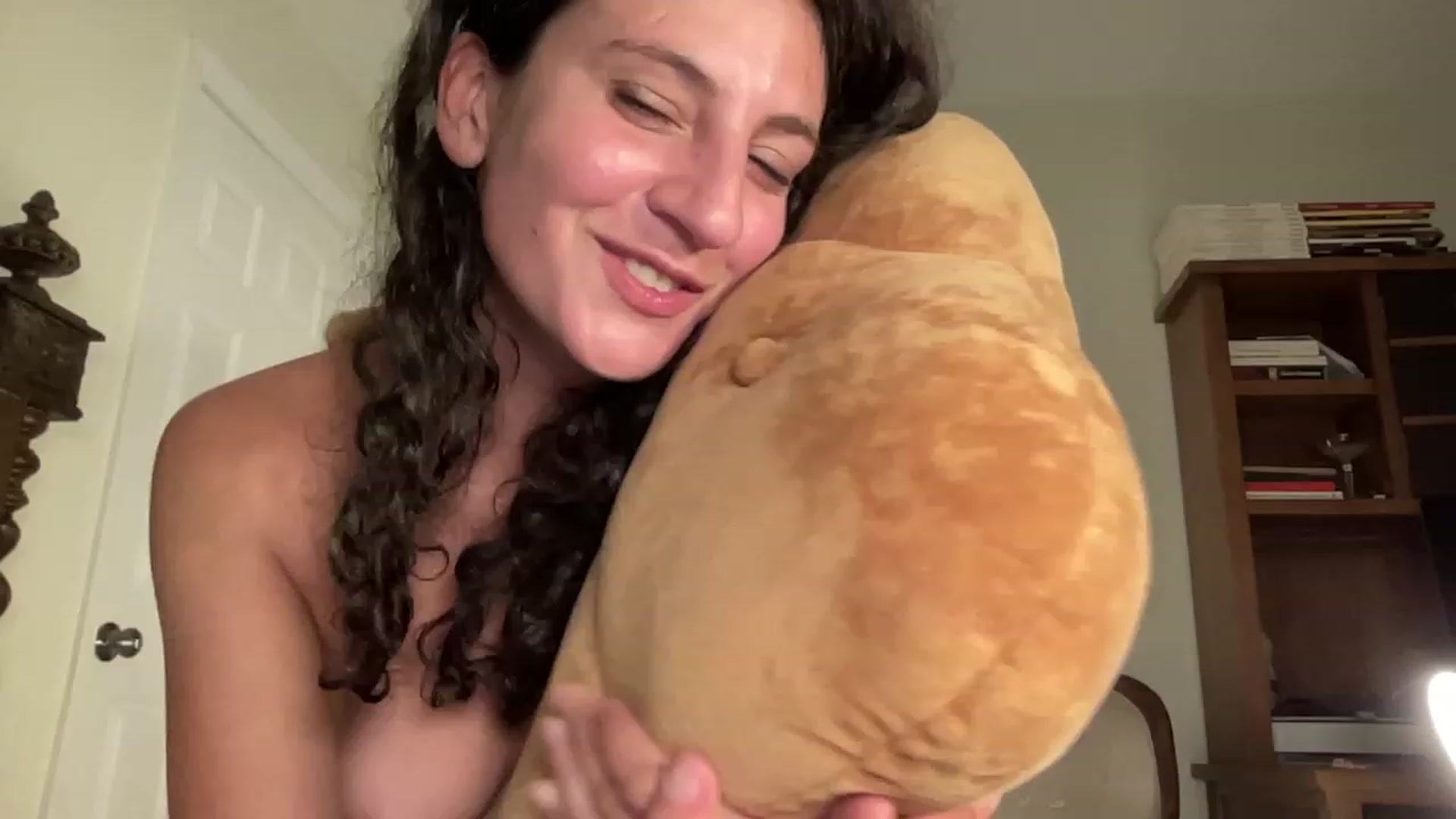 Gallery image thumbnail from Annareylee's myfreecams stream on, 09/08/2023, 04:40 image 16 of 20