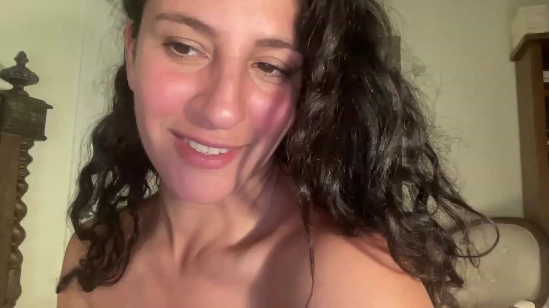 Gallery image thumbnail from Annareylee's myfreecams stream on, 09/09/2023, 04:27 image 6 of 20