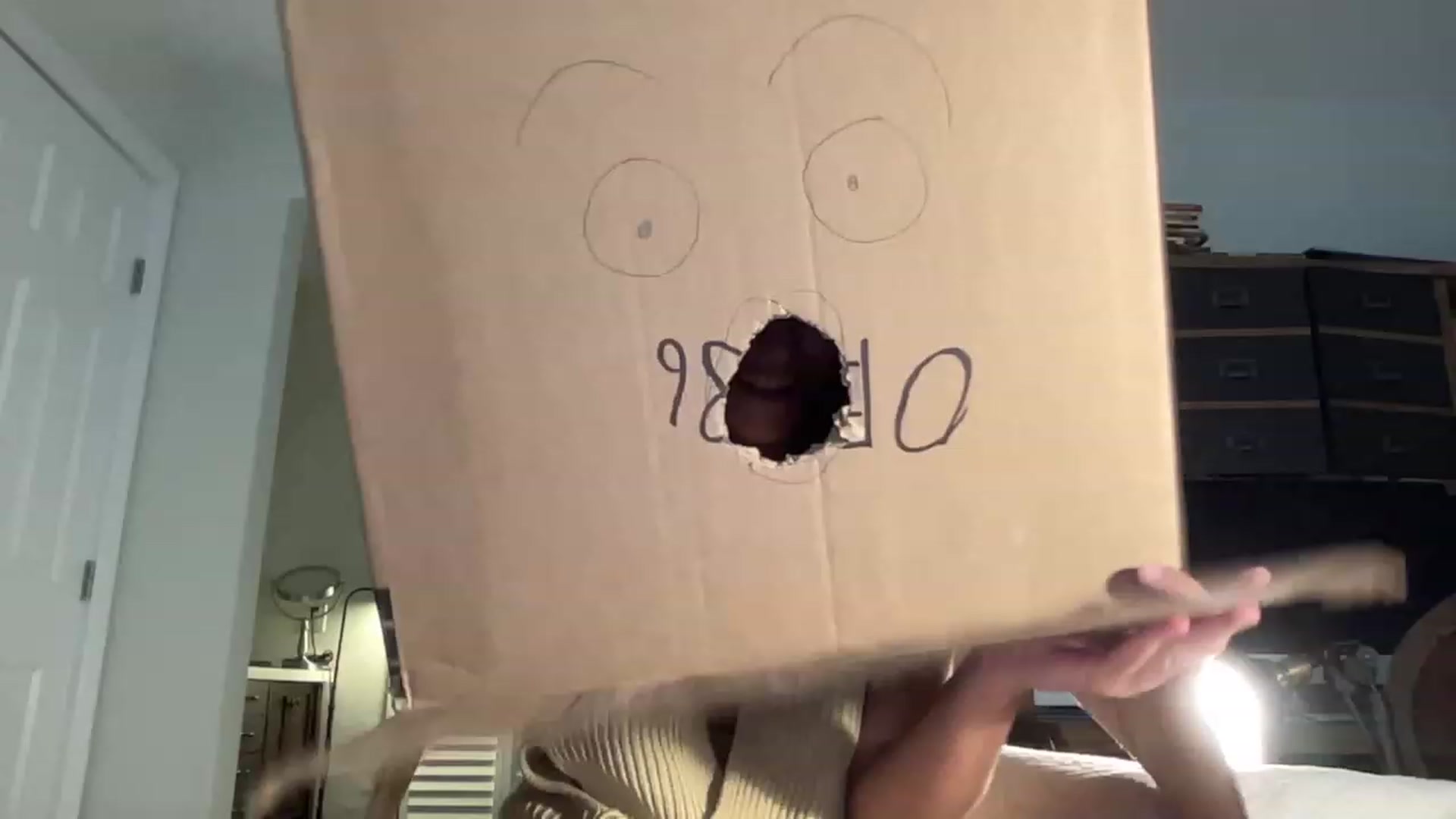 Gallery image thumbnail from Annareylee's myfreecams stream on, 09/11/2023, 18:28 image 10 of 20