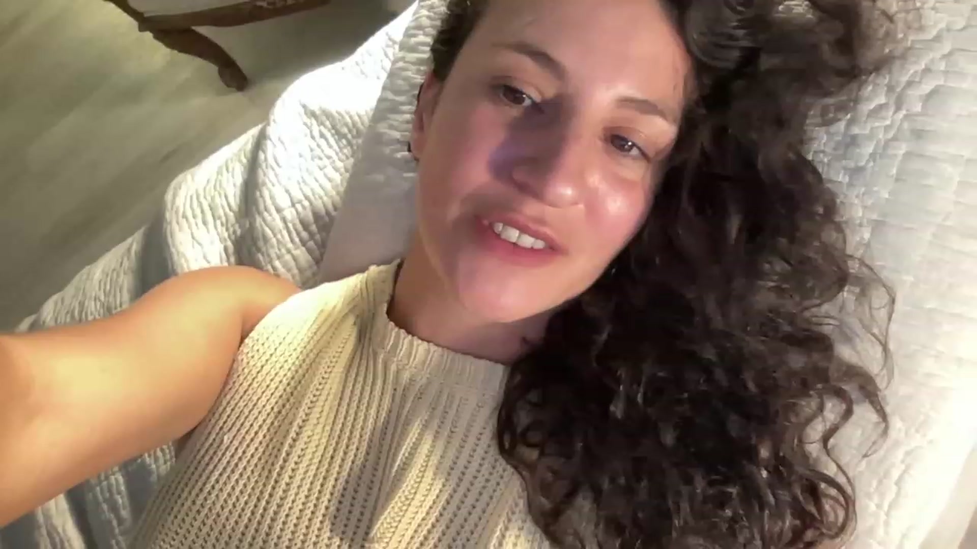 Gallery image thumbnail from Annareylee's myfreecams stream on, 09/11/2023, 18:28 image 16 of 20