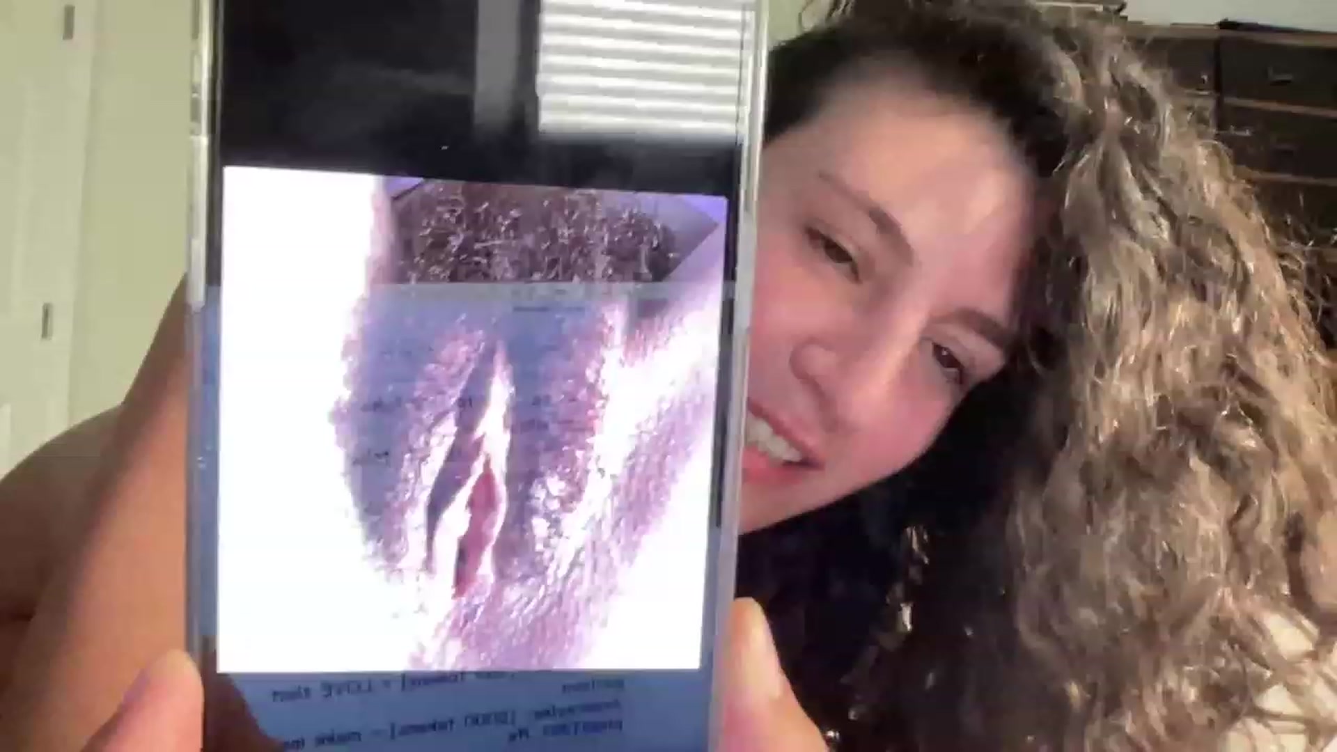 Gallery image thumbnail from Annareylee's myfreecams stream on, 09/11/2023, 22:00 image 6 of 20