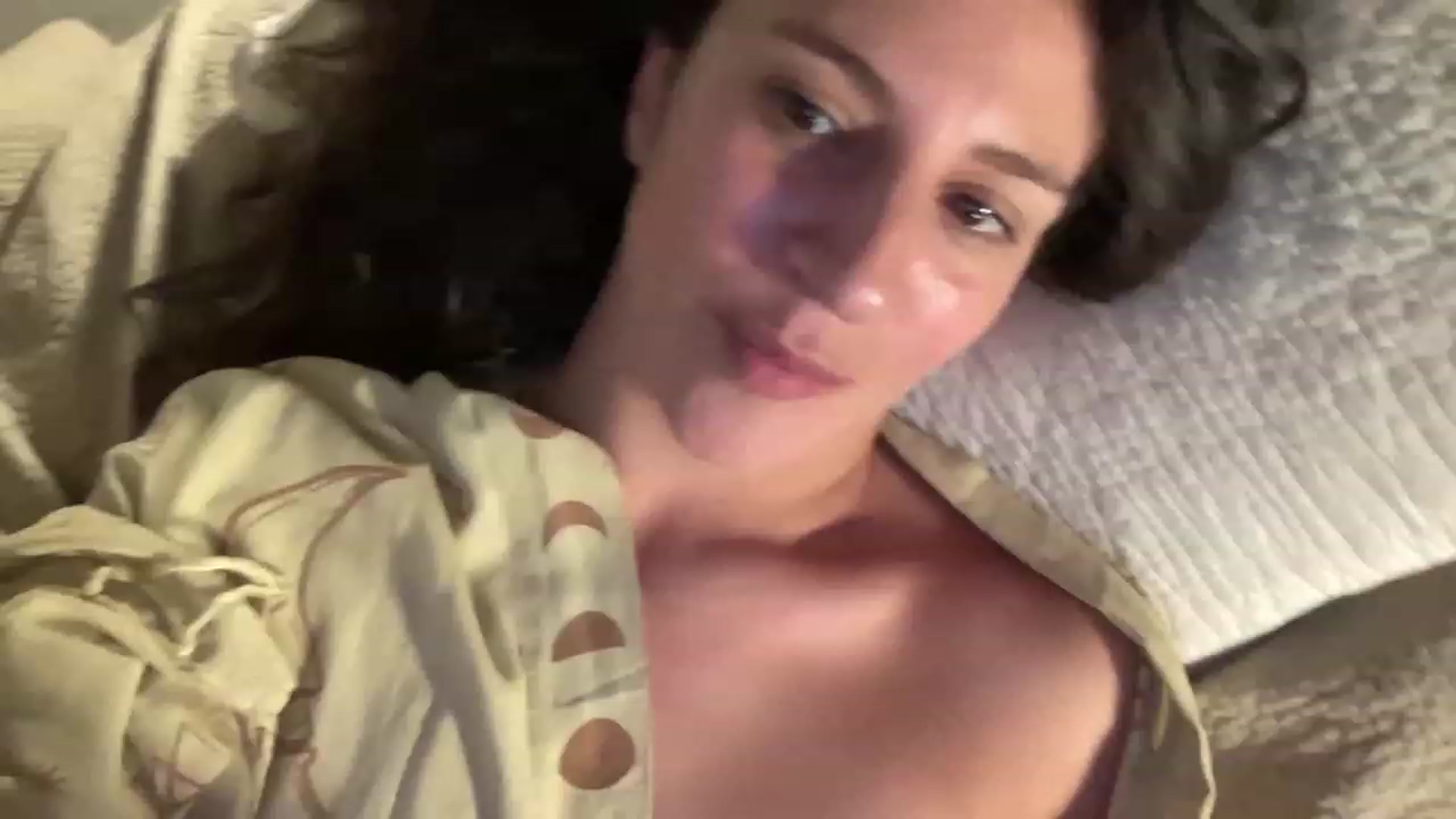 Gallery image thumbnail from Annareylee's myfreecams stream on, 09/14/2023, 06:14 image 11 of 20