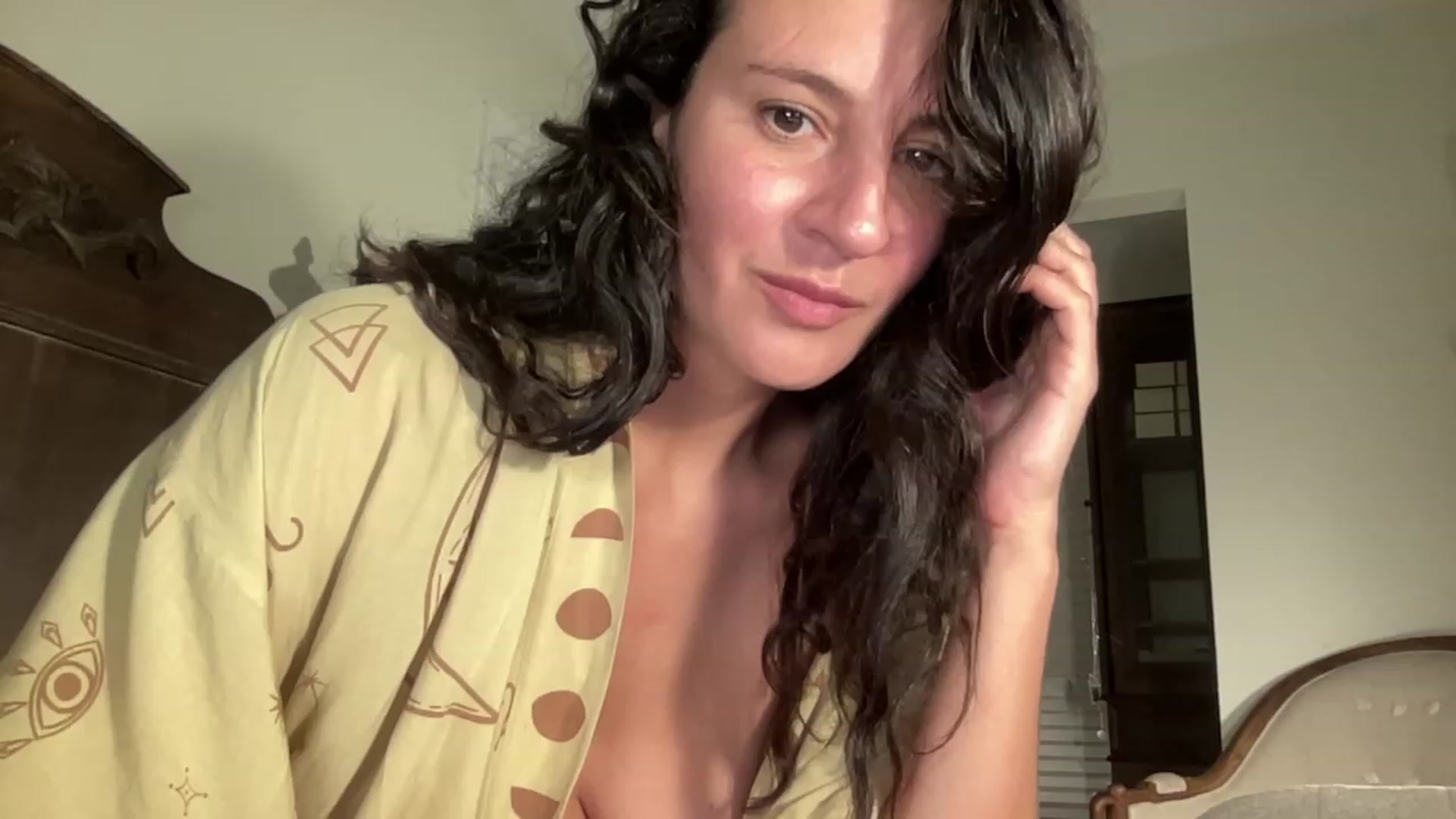 Gallery image thumbnail from Annareylee's myfreecams stream on, 09/14/2023, 06:14 image 16 of 20