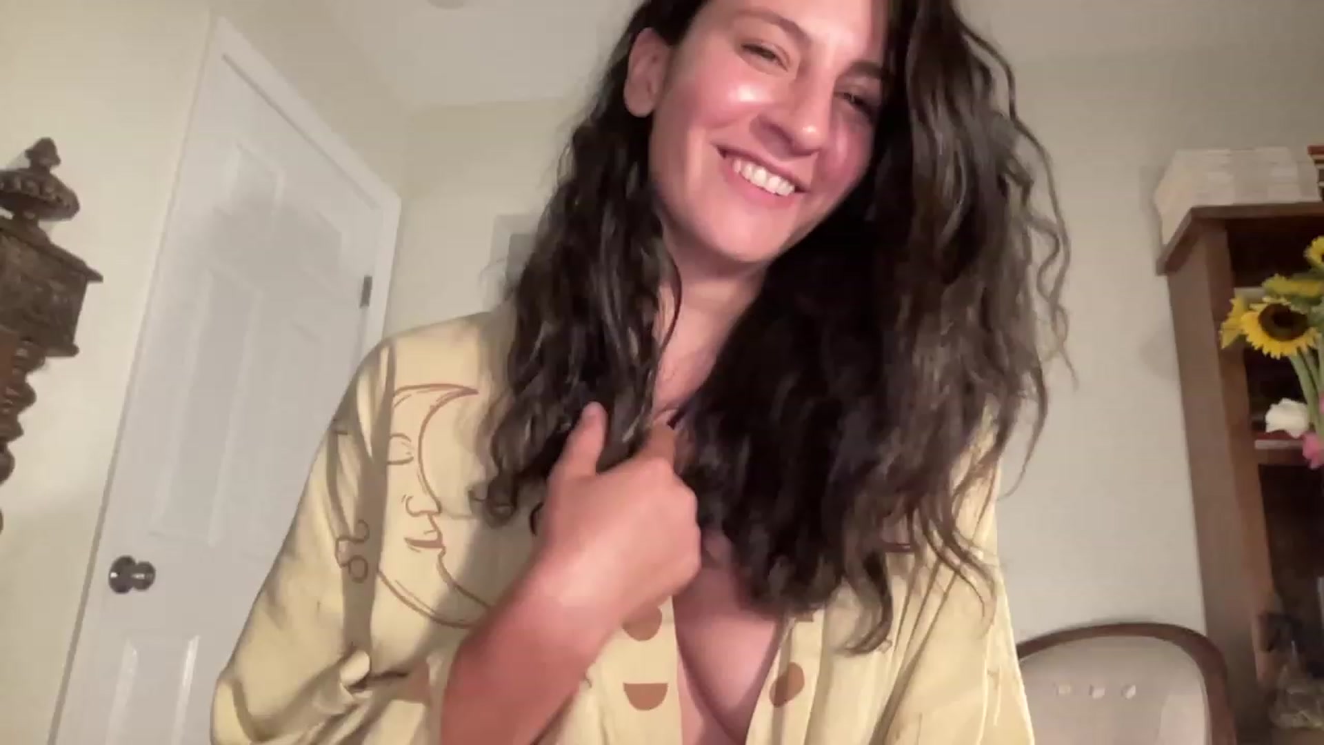 Gallery image thumbnail from Annareylee's myfreecams stream on, 09/14/2023, 06:14 image 4 of 20