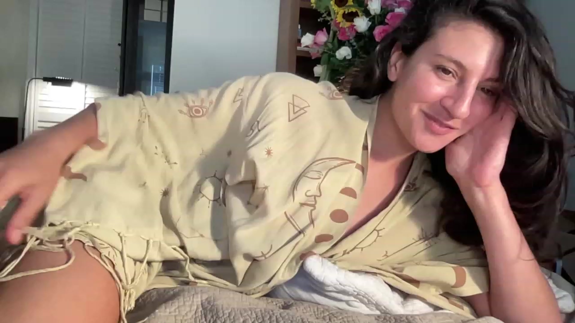 Gallery image thumbnail from Annareylee's myfreecams stream on, 09/14/2023, 21:54 image 2 of 20