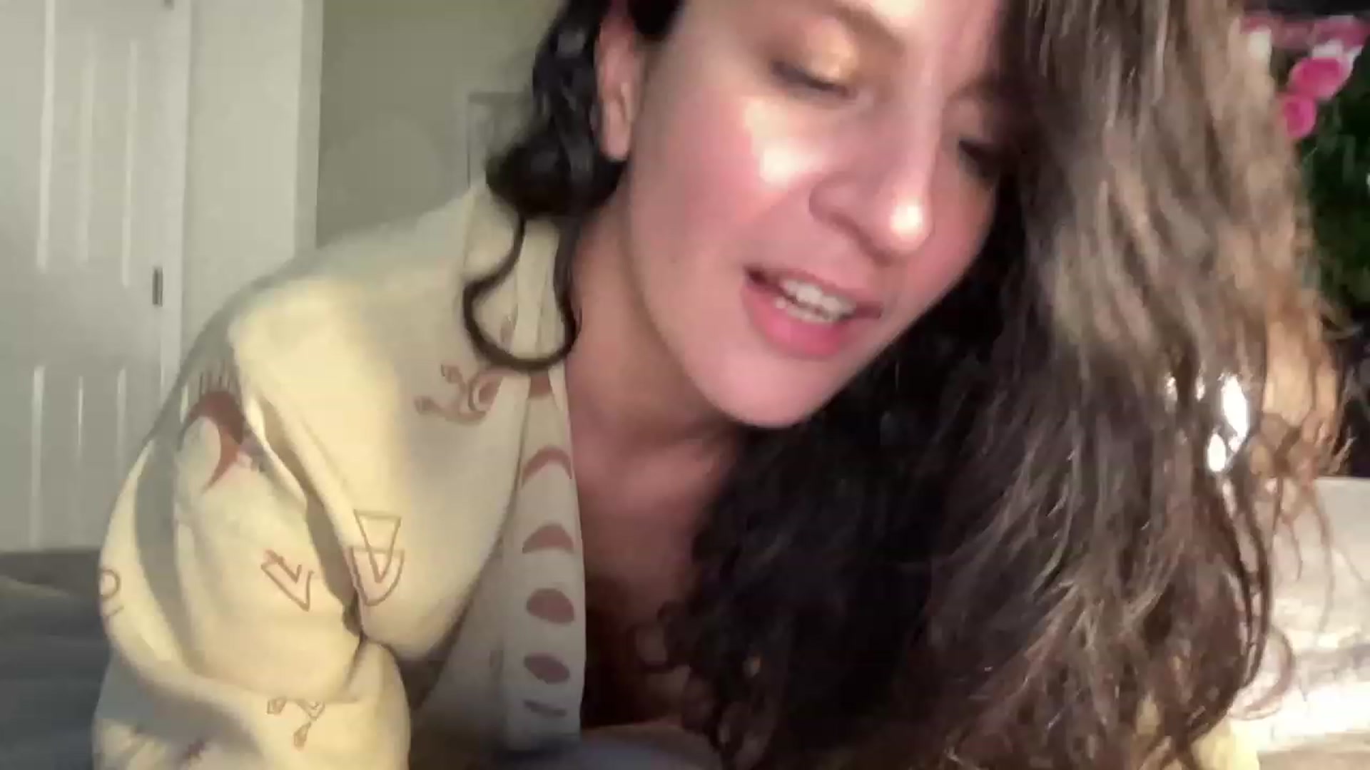 Gallery image thumbnail from Annareylee's myfreecams stream on, 09/14/2023, 21:54 image 10 of 20