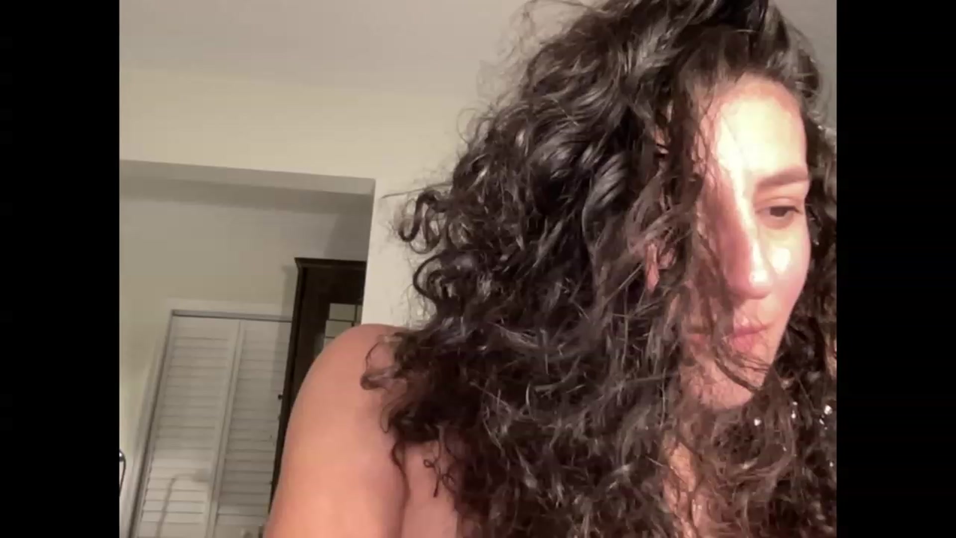 Gallery image thumbnail from Annareylee's myfreecams stream on, 09/18/2023, 20:13 image 1 of 20