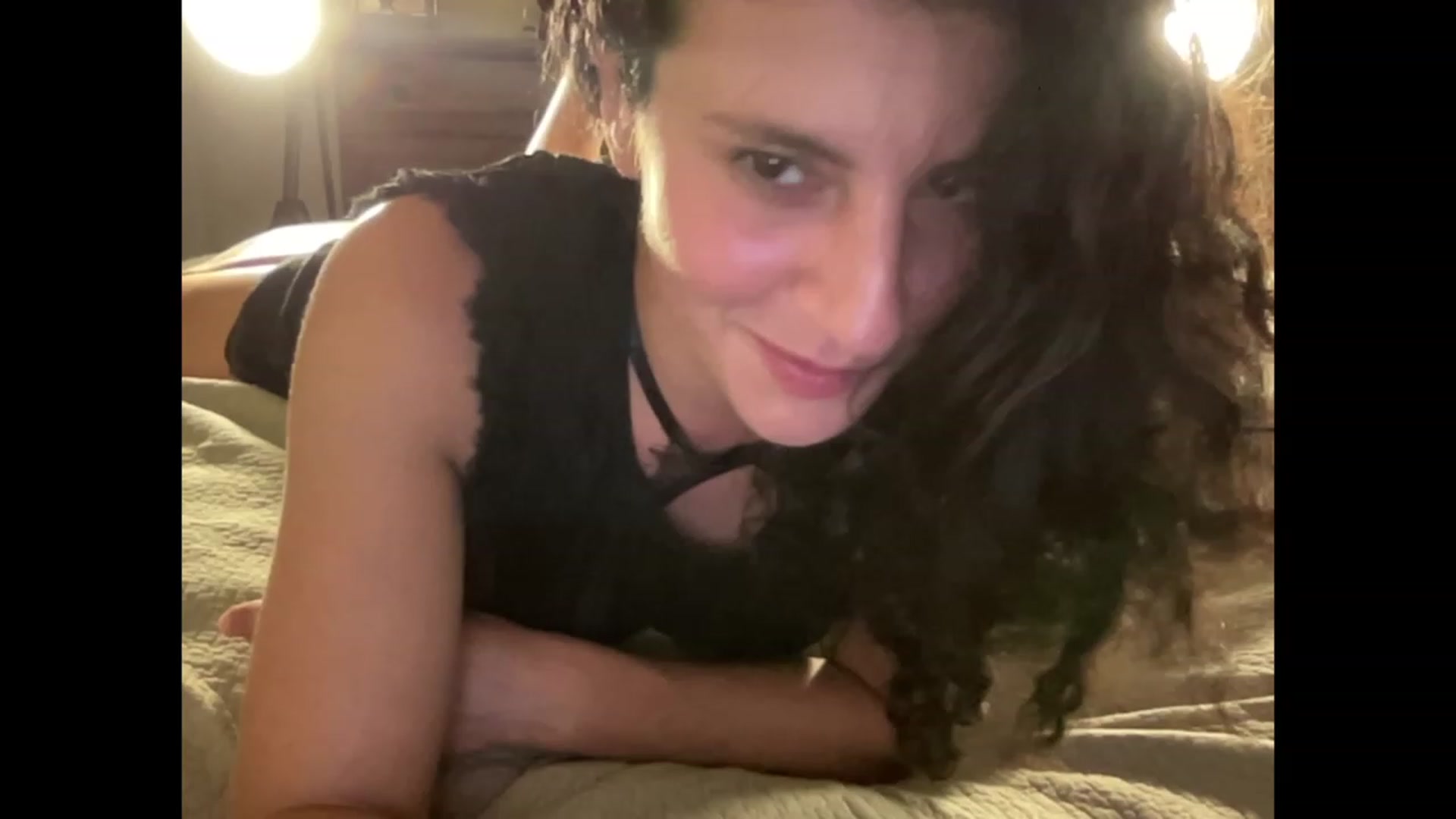 Gallery image thumbnail from Annareylee's myfreecams stream on, 09/26/2023, 05:01 image 4 of 20