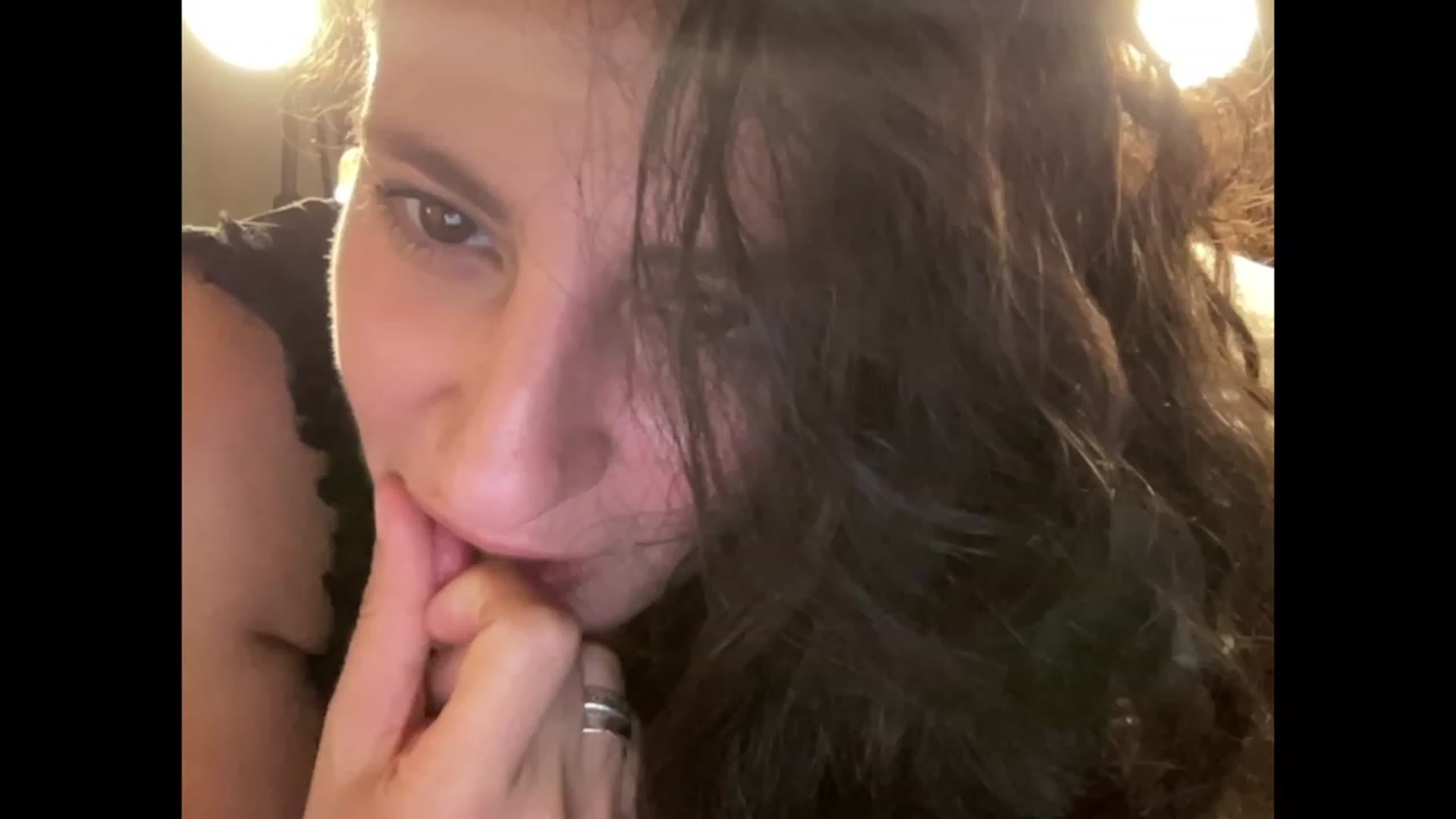 Gallery image thumbnail from Annareylee's myfreecams stream on, 09/26/2023, 05:01 image 5 of 20