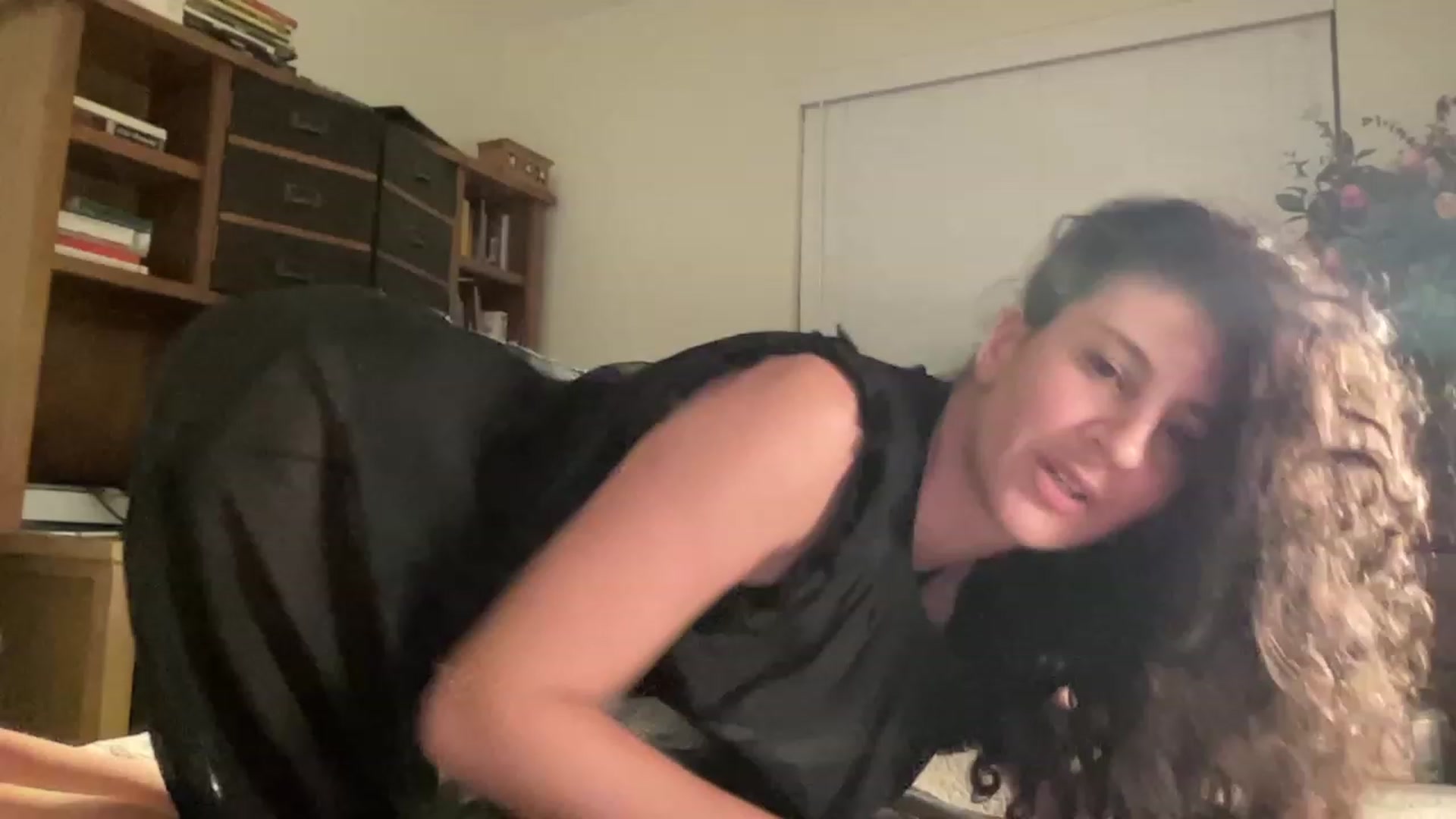 Gallery image thumbnail from Annareylee's myfreecams stream on, 09/26/2023, 05:46 image 15 of 20