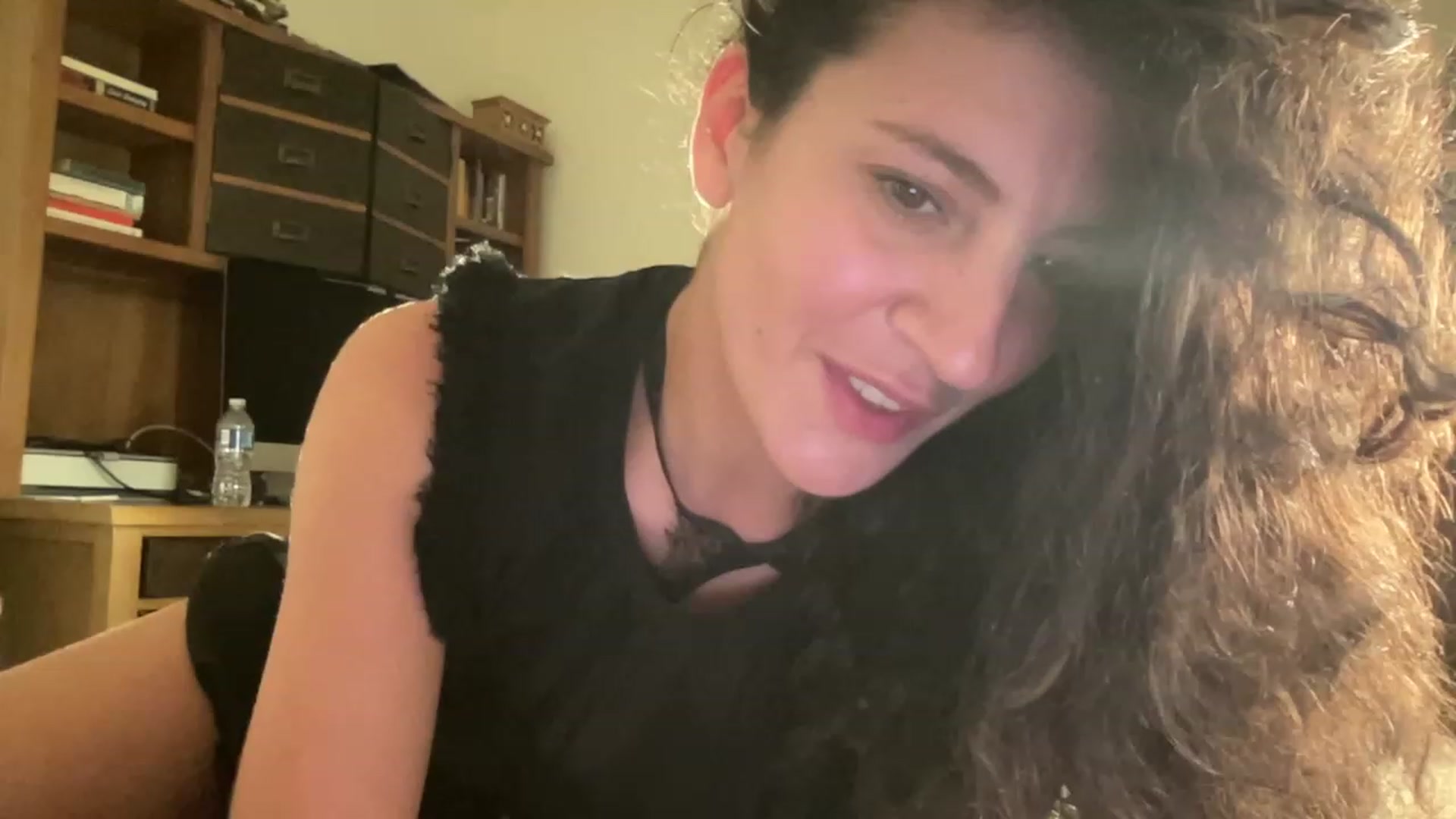 Gallery image thumbnail from Annareylee's myfreecams stream on, 09/26/2023, 05:46 image 17 of 20