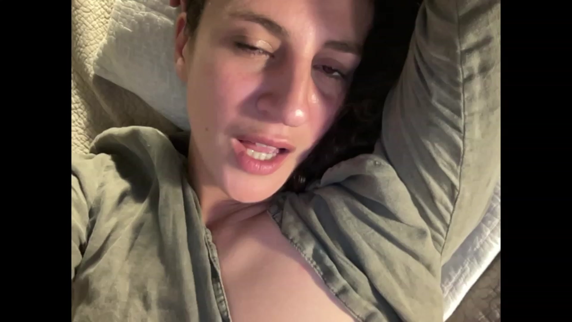Gallery image thumbnail from Annareylee's myfreecams stream on, 09/27/2023, 06:09 image 15 of 20