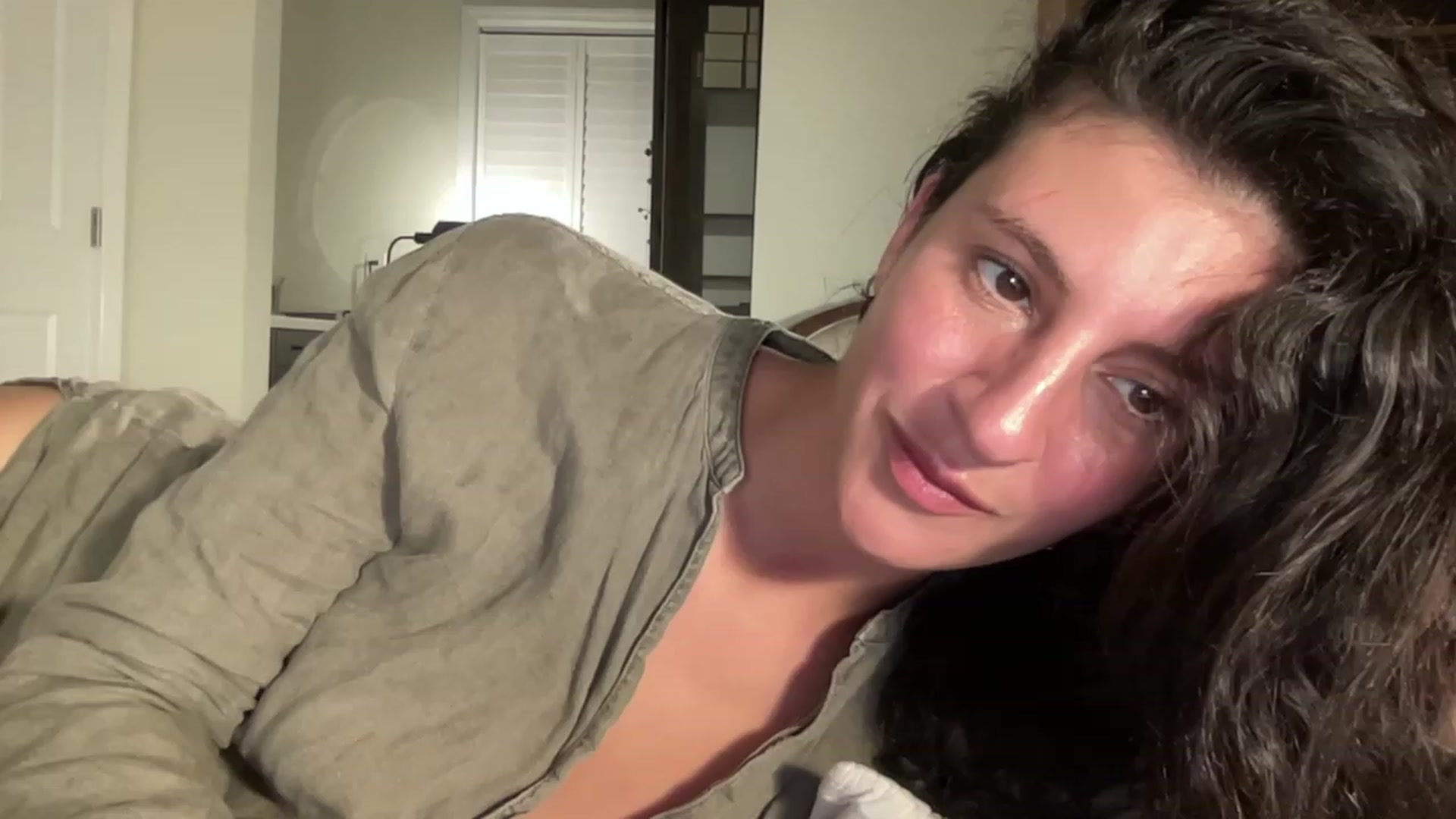 Gallery image thumbnail from Annareylee's myfreecams stream on, 09/27/2023, 06:09 image 5 of 20