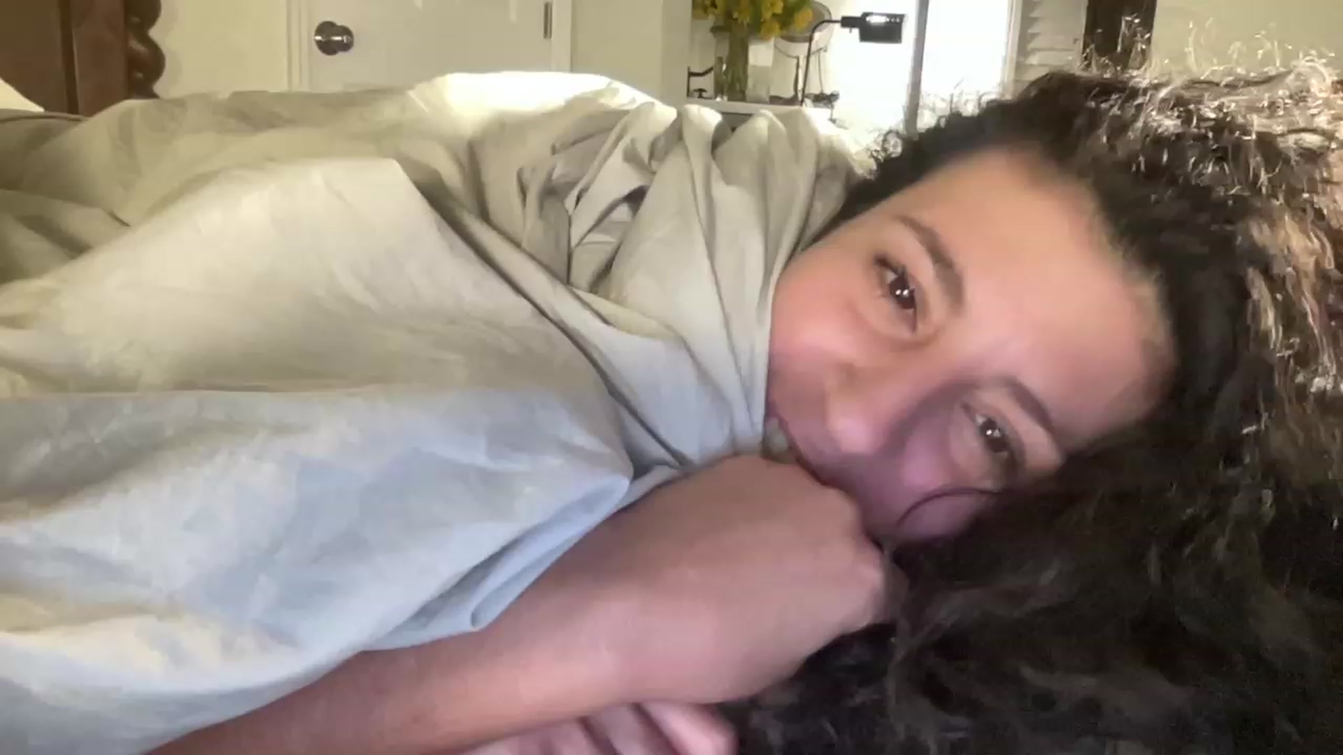 Gallery image thumbnail from Annareylee's myfreecams stream on, 10/05/2023, 06:14 image 19 of 20