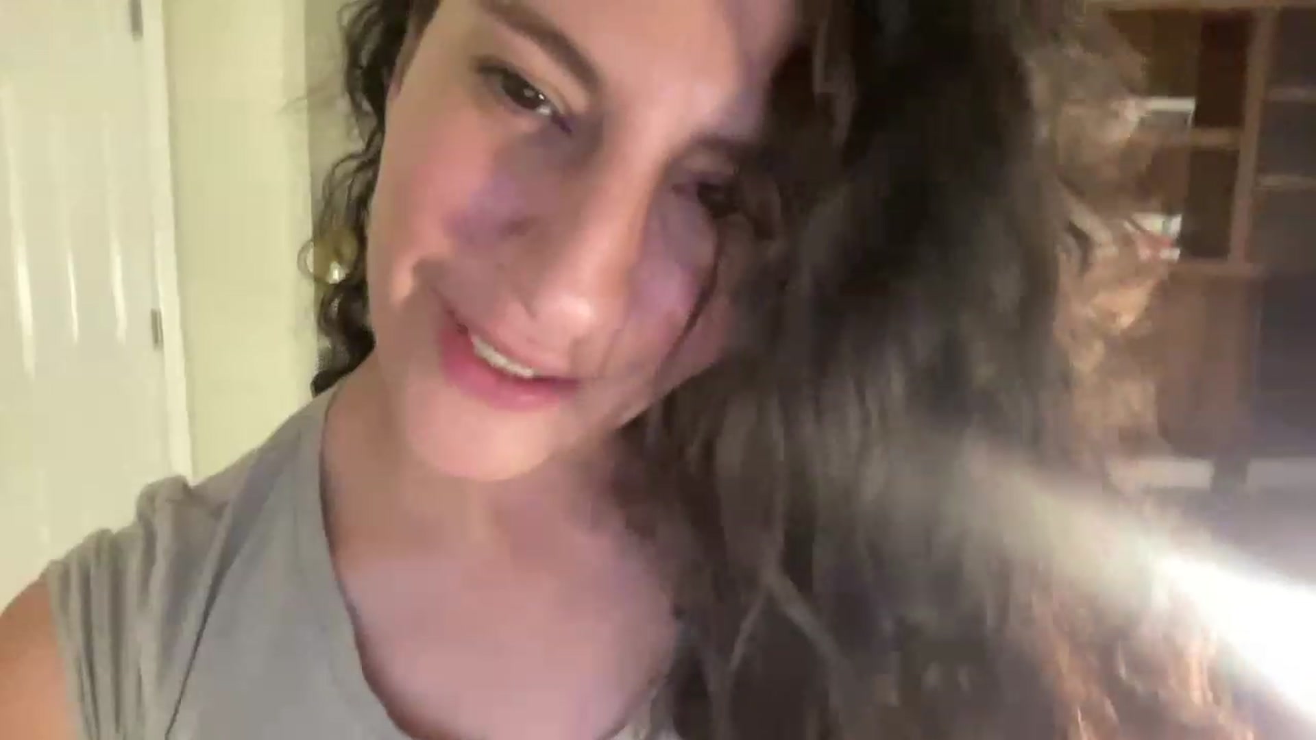 Gallery image thumbnail from Annareylee's myfreecams stream on, 10/06/2023, 16:31 image 13 of 20