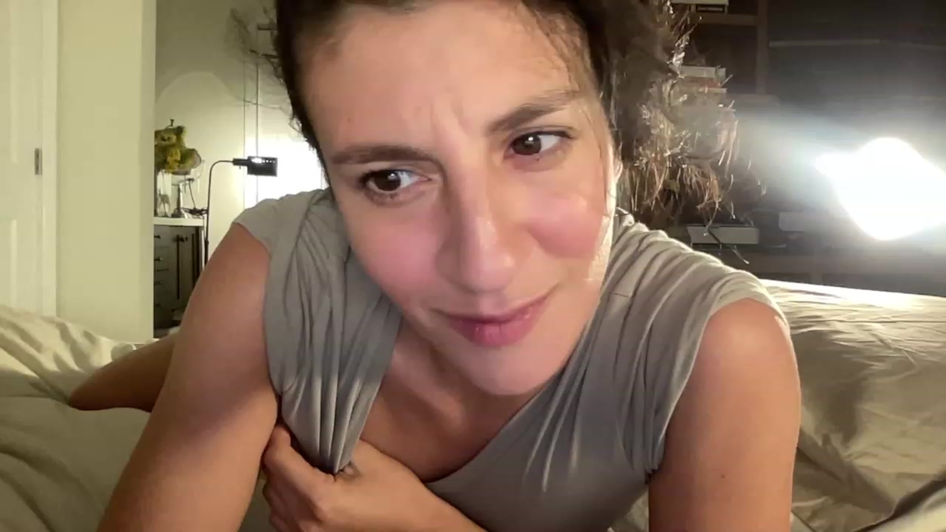Gallery image thumbnail from Annareylee's myfreecams stream on, 10/06/2023, 17:19 image 9 of 20
