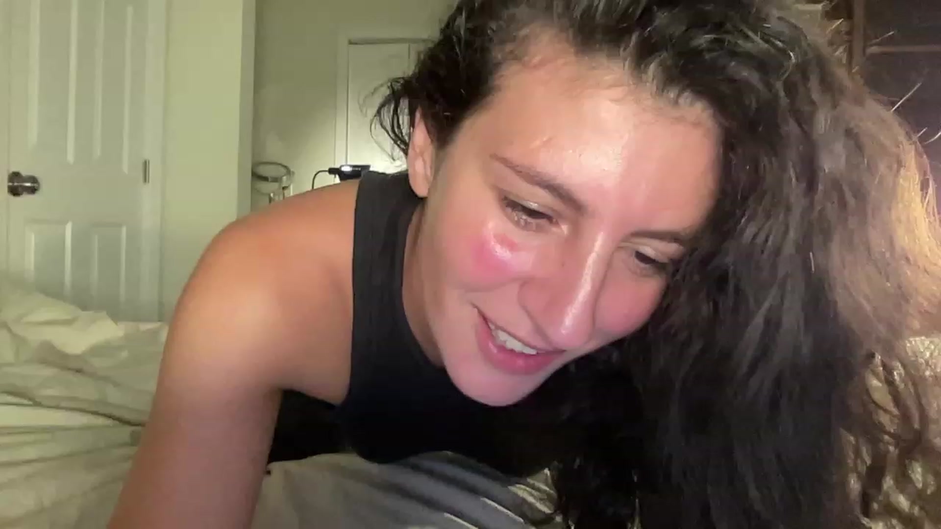 Gallery image thumbnail from Annareylee's myfreecams stream on, 10/10/2023, 17:38 image 20 of 20