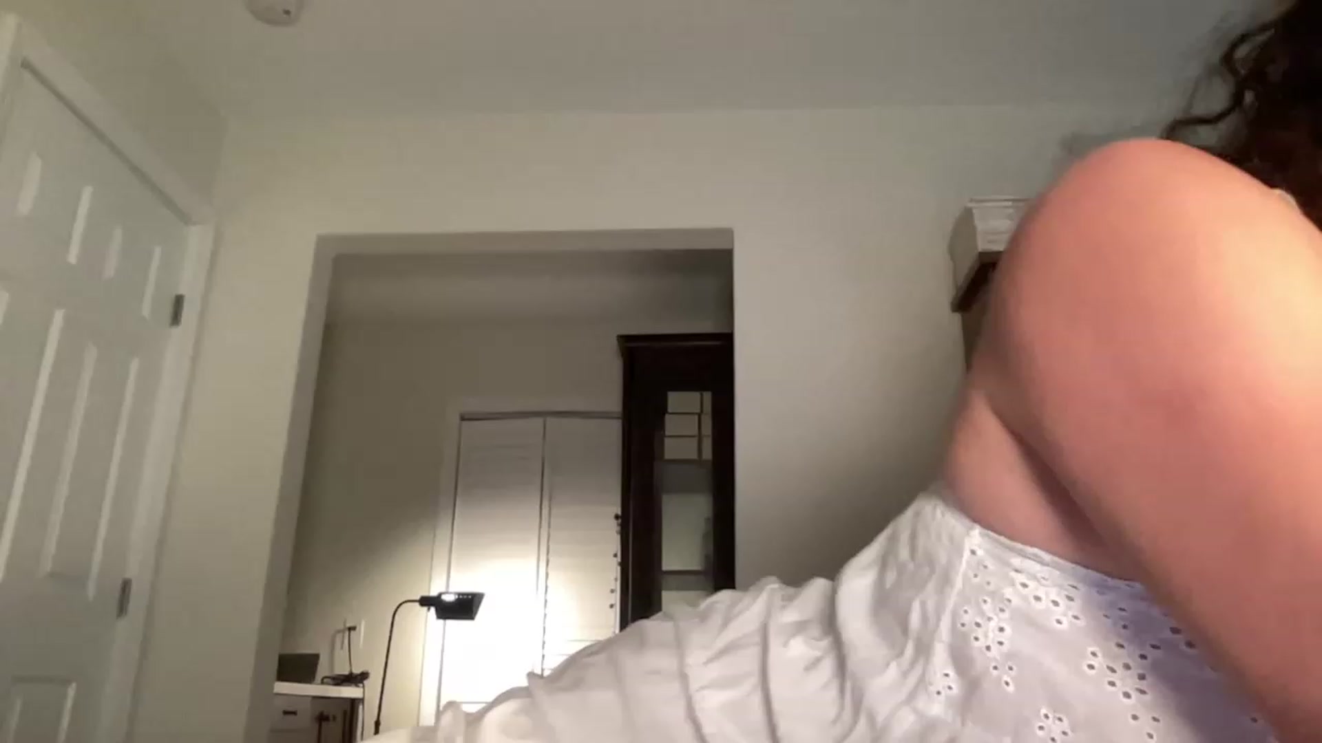 Gallery image thumbnail from Annareylee's myfreecams stream on, 10/17/2023, 17:58 image 5 of 20