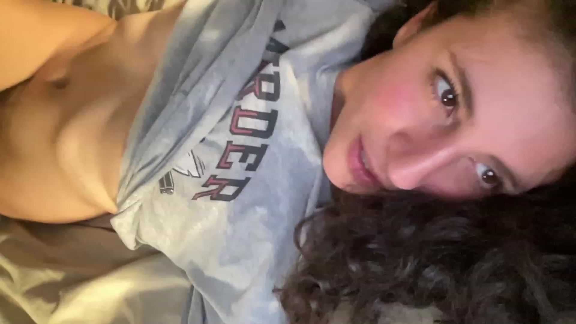 Gallery image thumbnail from Annareylee's myfreecams stream on, 10/20/2023, 16:02 image 6 of 20