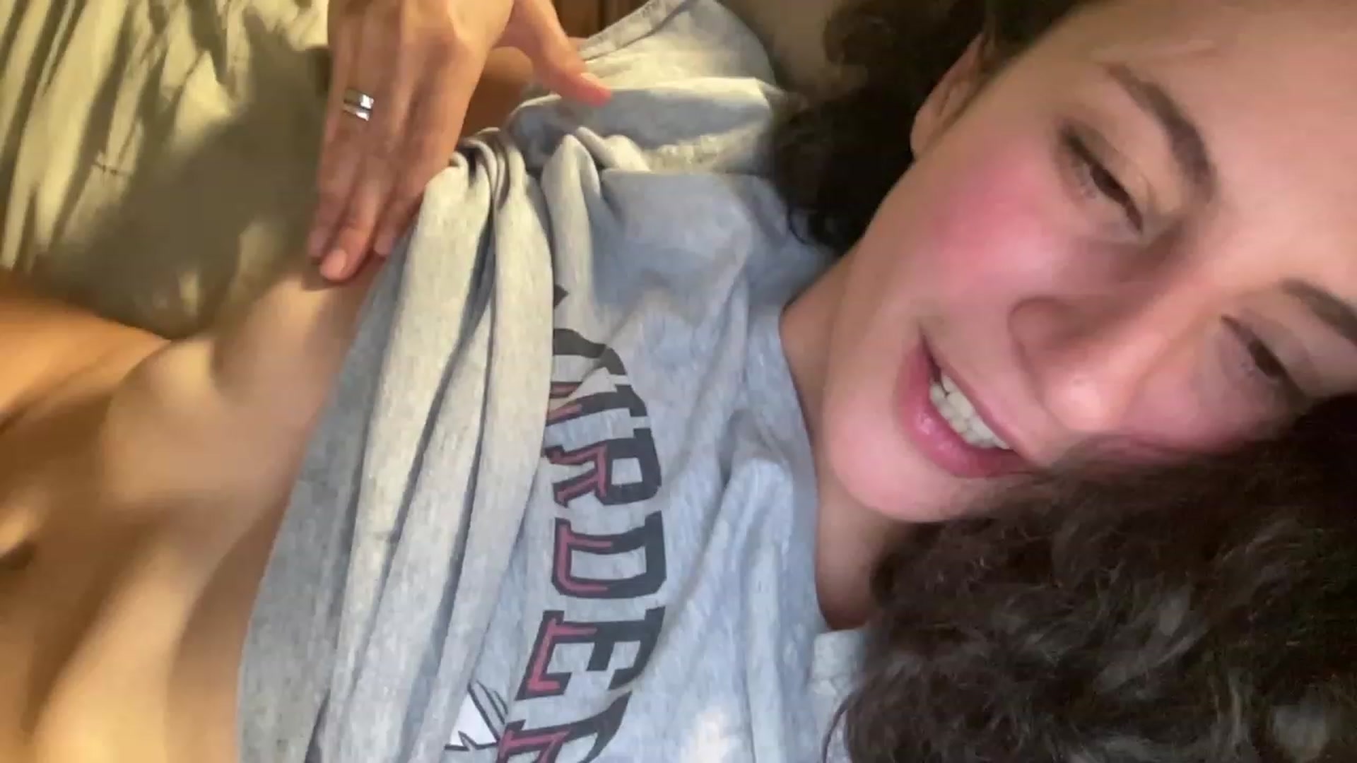 Gallery image thumbnail from Annareylee's myfreecams stream on, 10/20/2023, 16:02 image 8 of 20