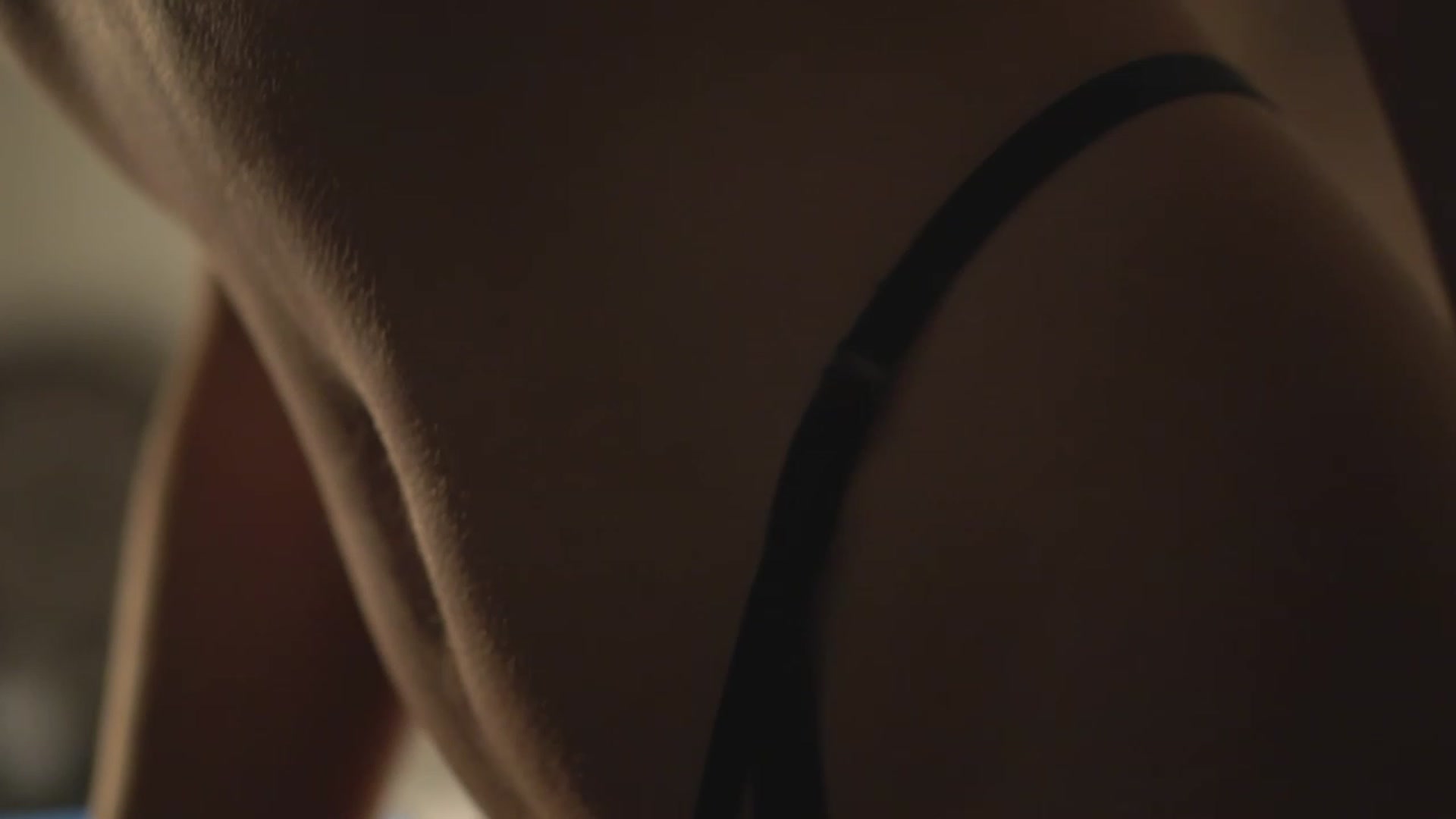 Gallery image thumbnail from Annareylee's myfreecams stream on, 11/01/2023, 18:38 image 4 of 20