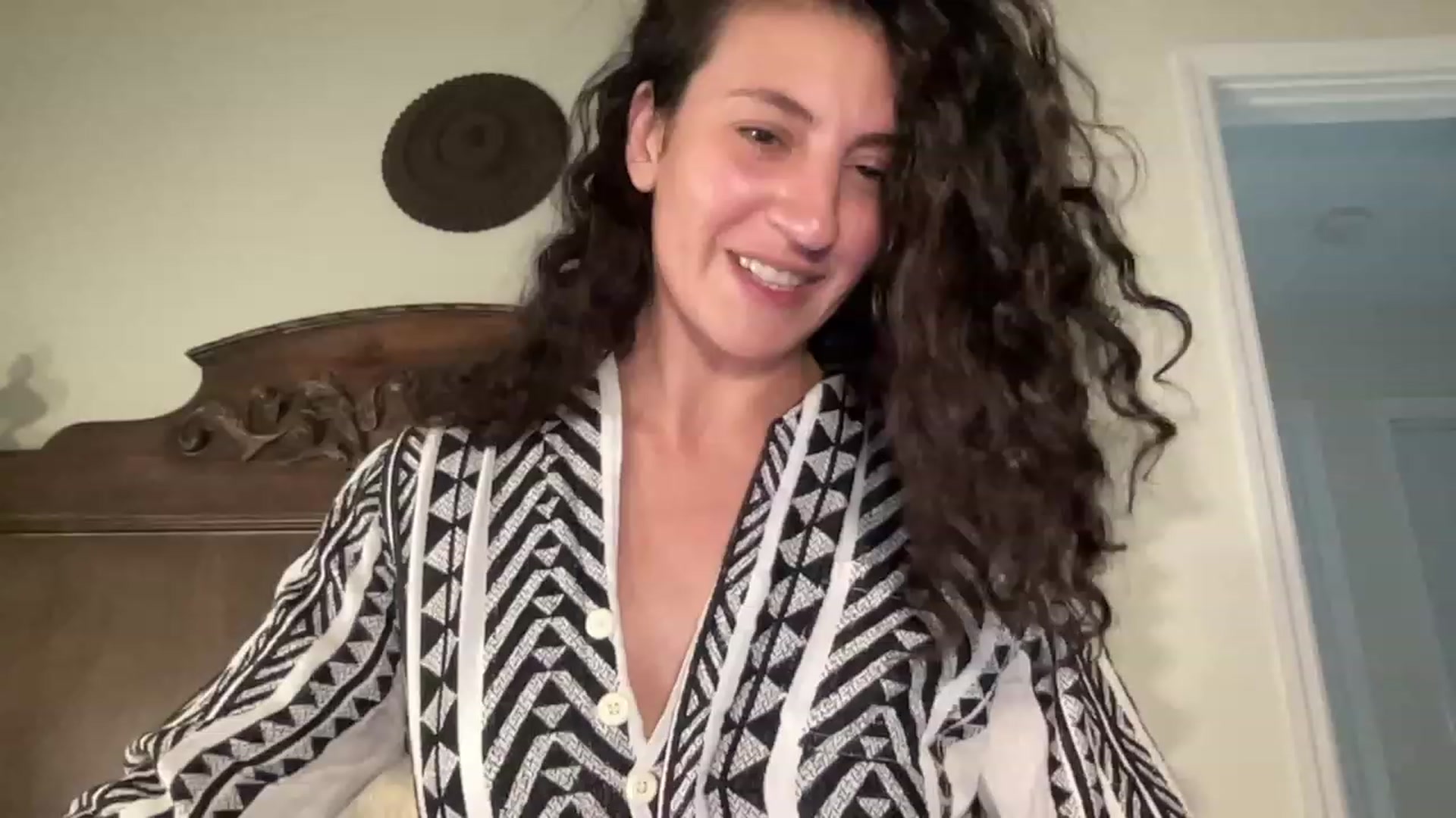 Gallery image thumbnail from Annareylee's myfreecams stream on, 11/08/2023, 20:16 image 18 of 20