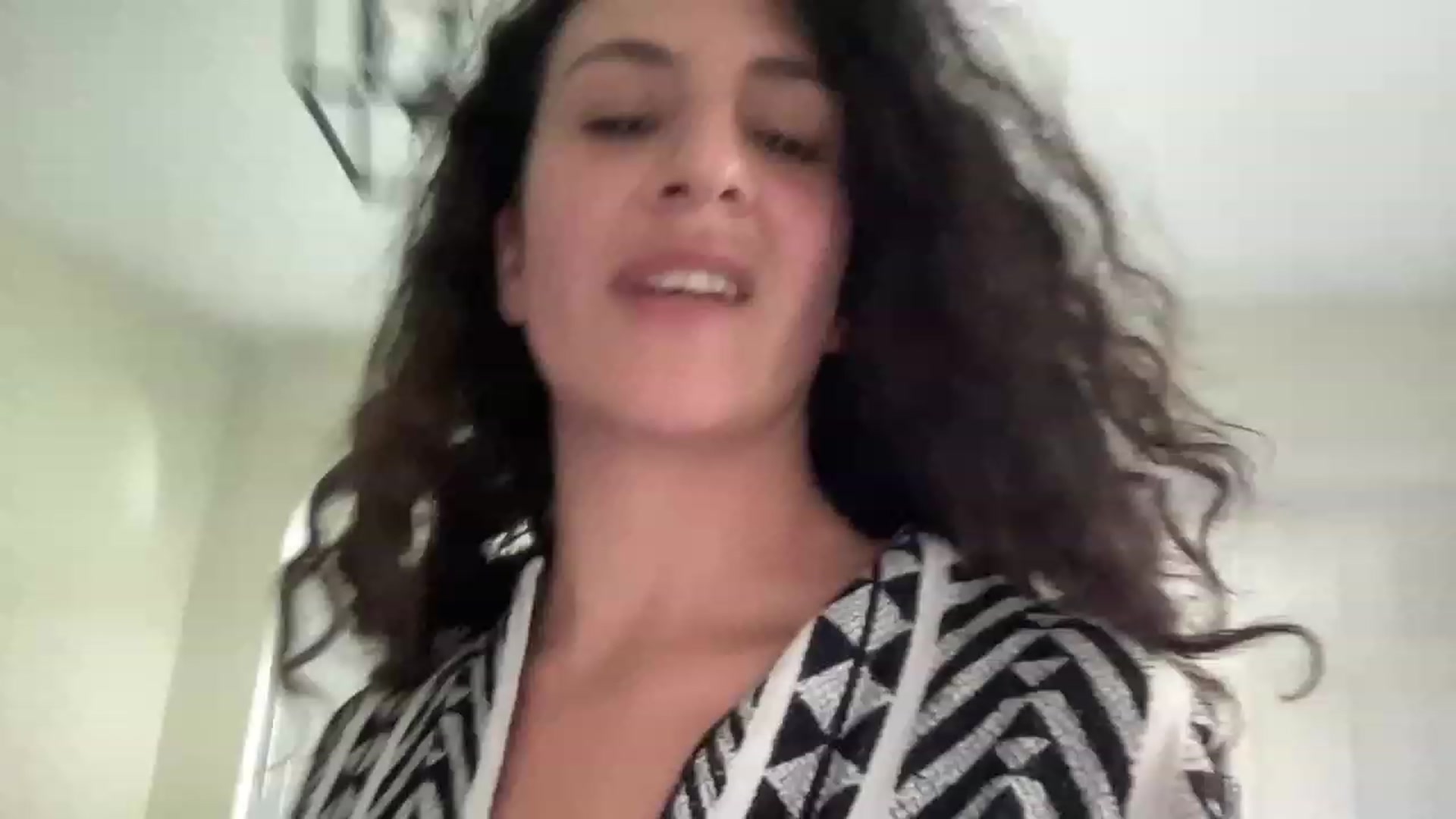 Gallery image thumbnail from Annareylee's myfreecams stream on, 11/08/2023, 20:16 image 16 of 20