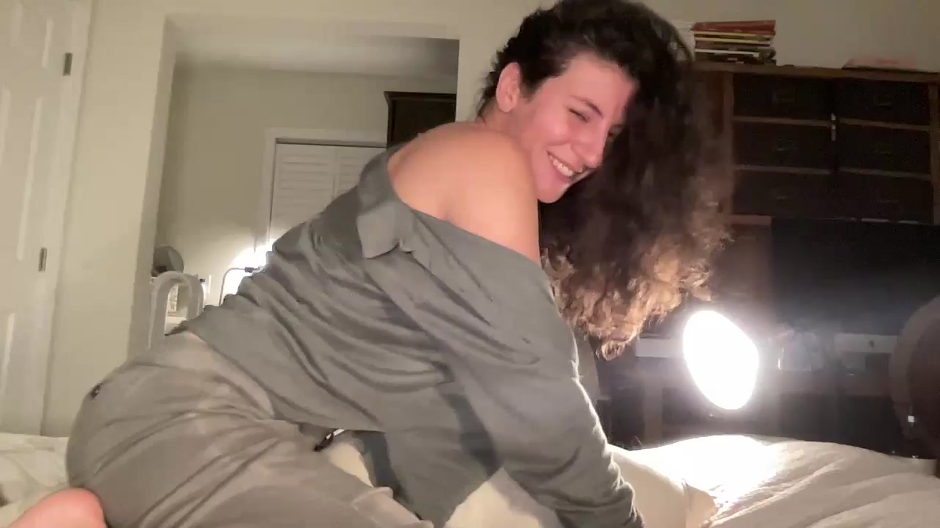 Gallery image thumbnail from Annareylee's myfreecams stream on, 11/21/2023, 07:07 image 20 of 20