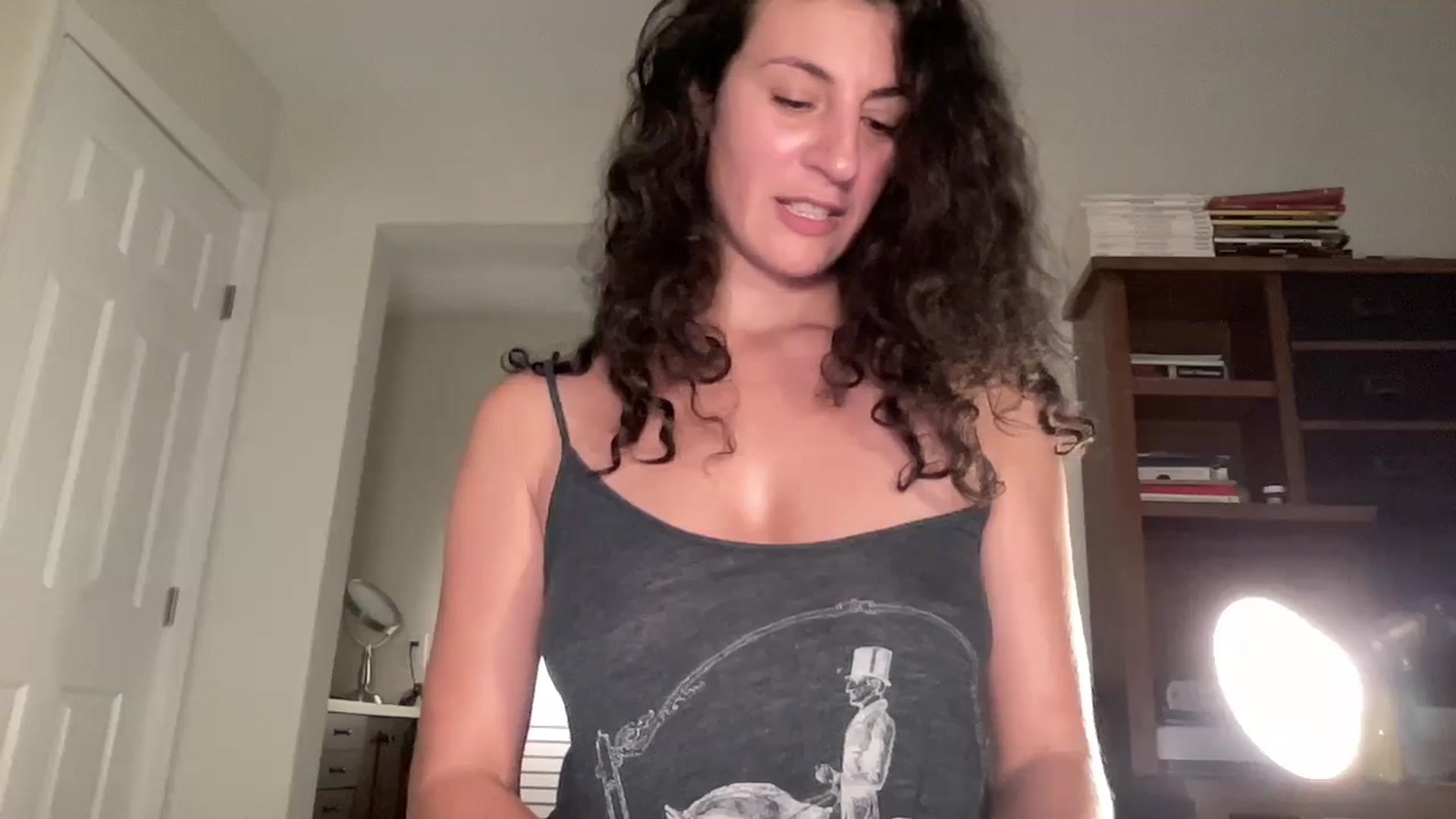 Gallery image thumbnail from Annareylee's myfreecams stream on, 12/01/2023, 19:31 image 10 of 20