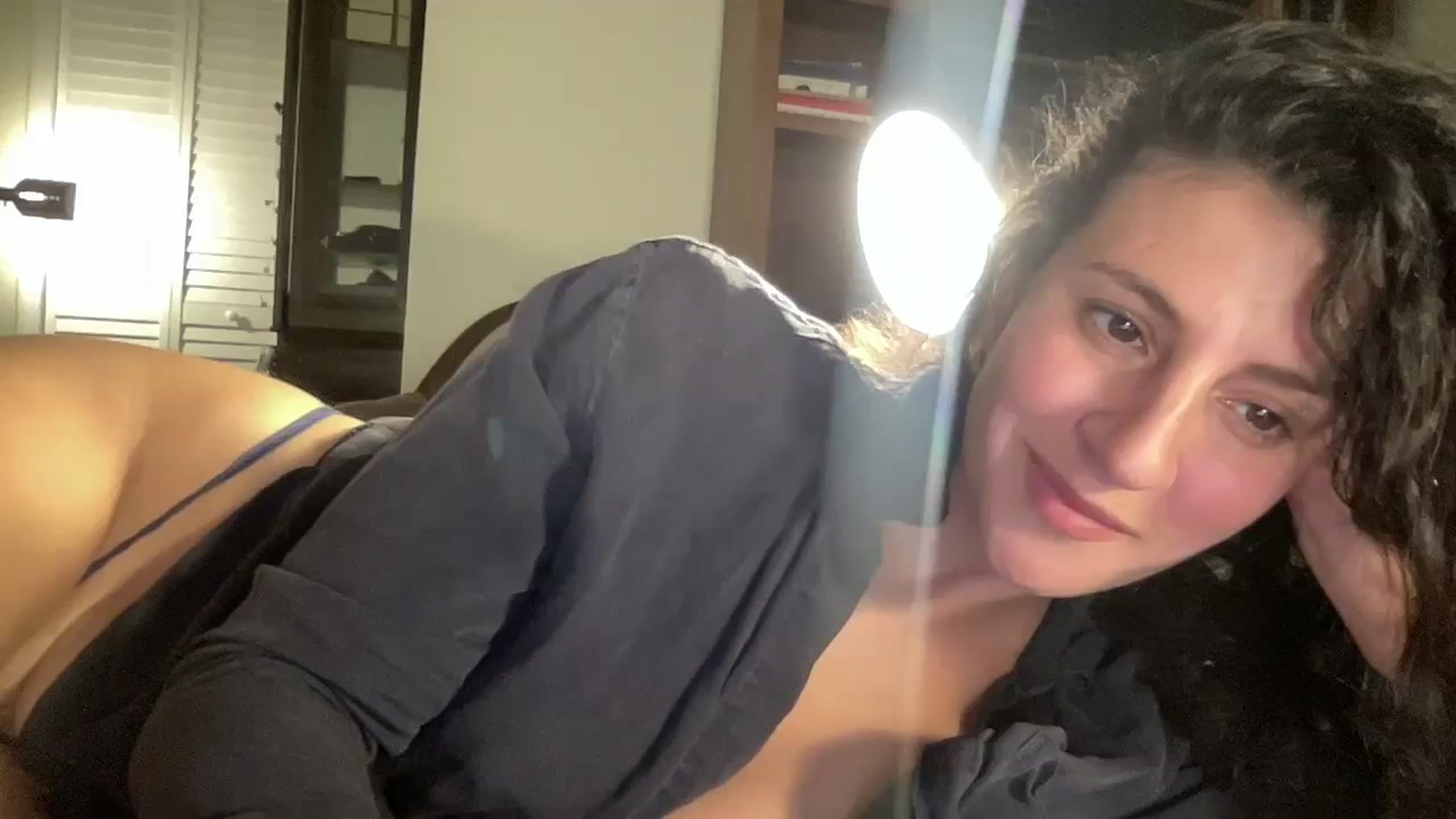 Gallery image thumbnail from Annareylee's myfreecams stream on, 12/06/2023, 20:12 image 20 of 20