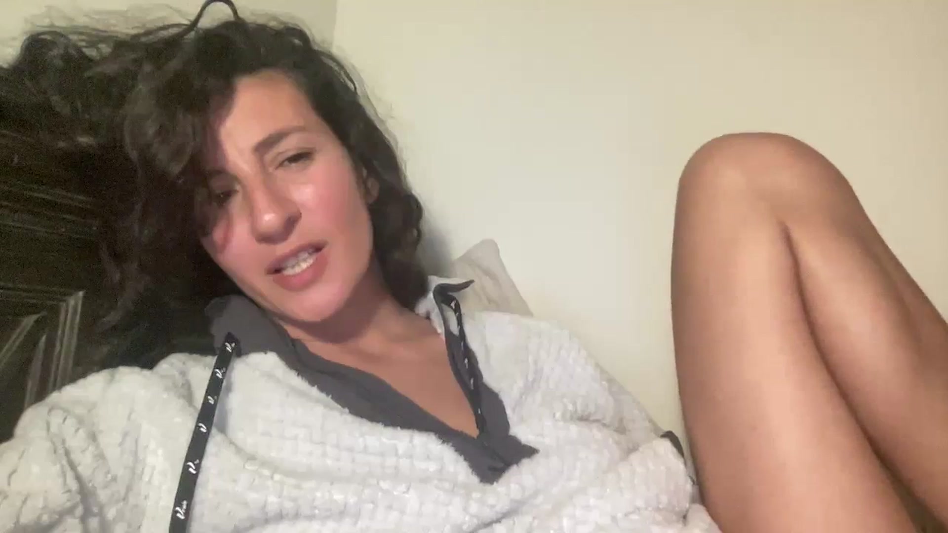 Gallery image thumbnail from Annareylee's myfreecams stream on, 12/12/2023, 18:43 image 19 of 20