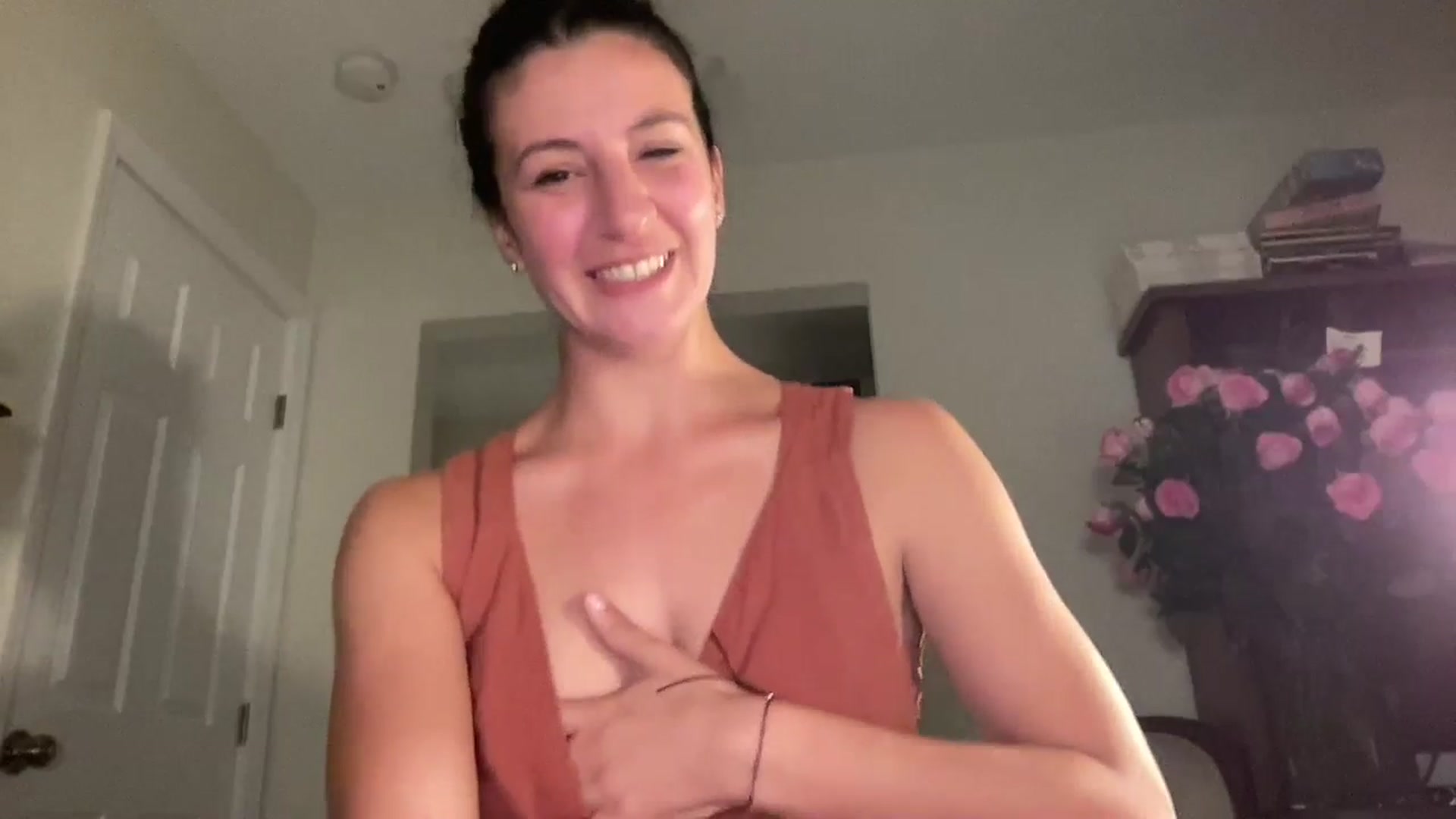 Gallery image thumbnail from Annareylee's myfreecams stream on, 10/15/2024, 06:43 image 20 of 20