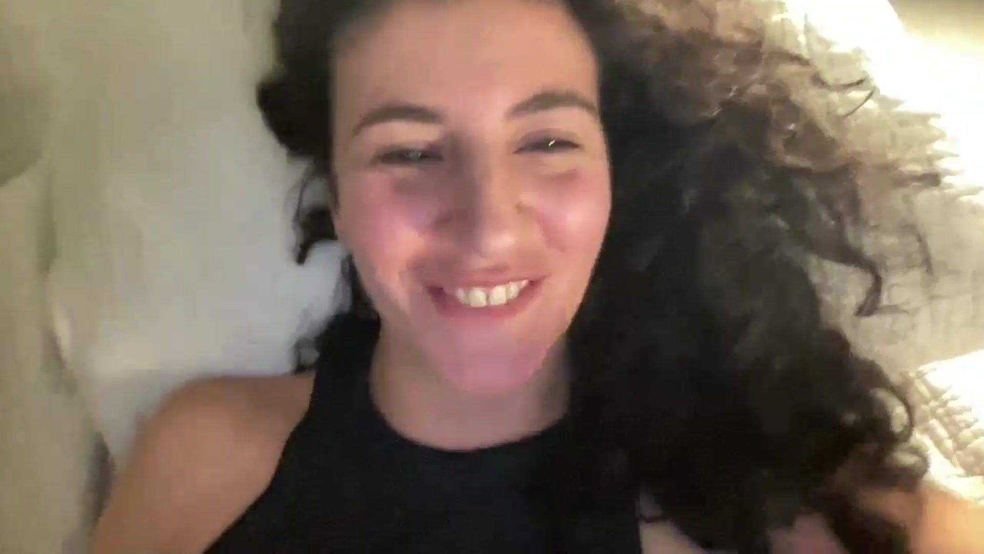 Gallery image thumbnail from Annareylee's myfreecams stream on, 12/05/2024, 19:33 image 12 of 20