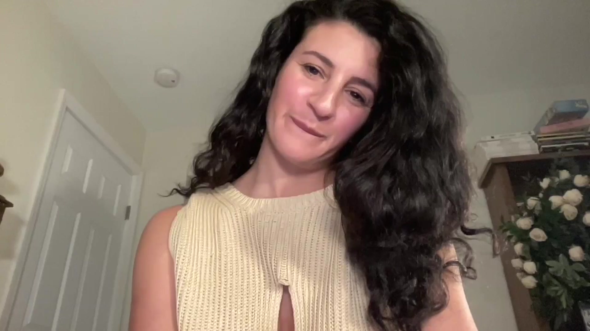 Gallery image thumbnail from Annareylee's myfreecams stream on, 01/30/2025, 22:00 image 3 of 20