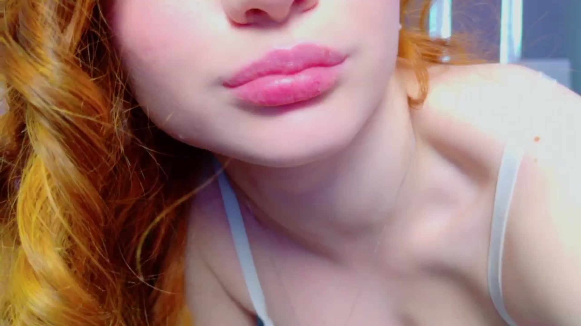 Gallery image thumbnail from Annaroxann's myfreecams stream on, 04/05/2026, 09:15 image 9 of 20