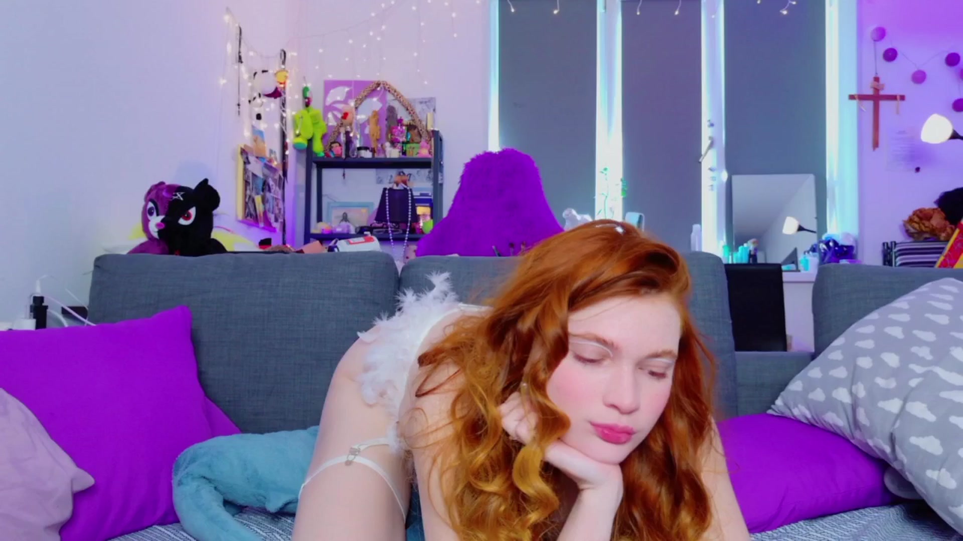 Gallery image thumbnail from Annaroxann's myfreecams stream on, 04/08/2026, 09:23 image 15 of 20